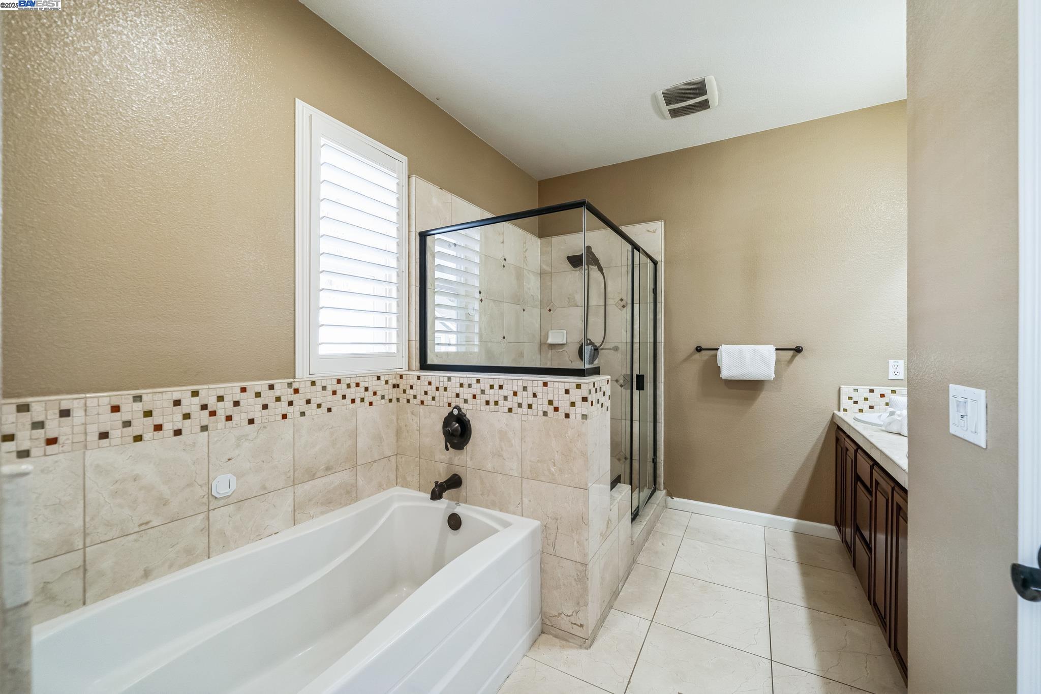 Detail Gallery Image 27 of 33 For 2777 Lavender Ter, San Jose,  CA 95111 - 3 Beds | 2/1 Baths