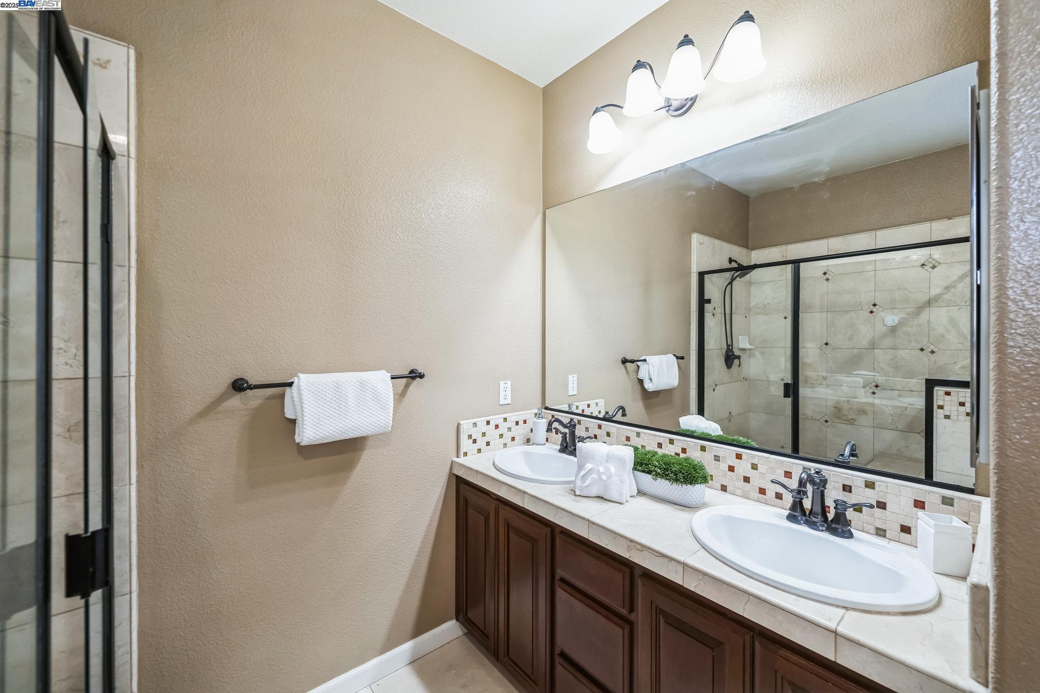 Detail Gallery Image 28 of 33 For 2777 Lavender Ter, San Jose,  CA 95111 - 3 Beds | 2/1 Baths