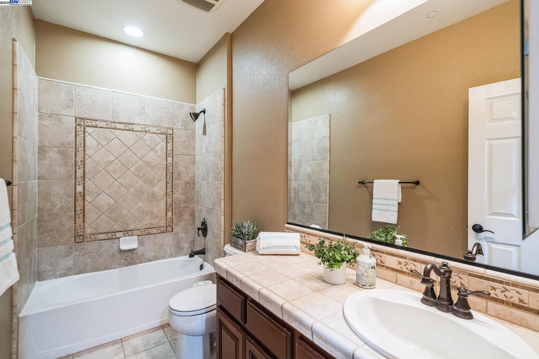 Detail Gallery Image 29 of 33 For 2777 Lavender Ter, San Jose,  CA 95111 - 3 Beds | 2/1 Baths