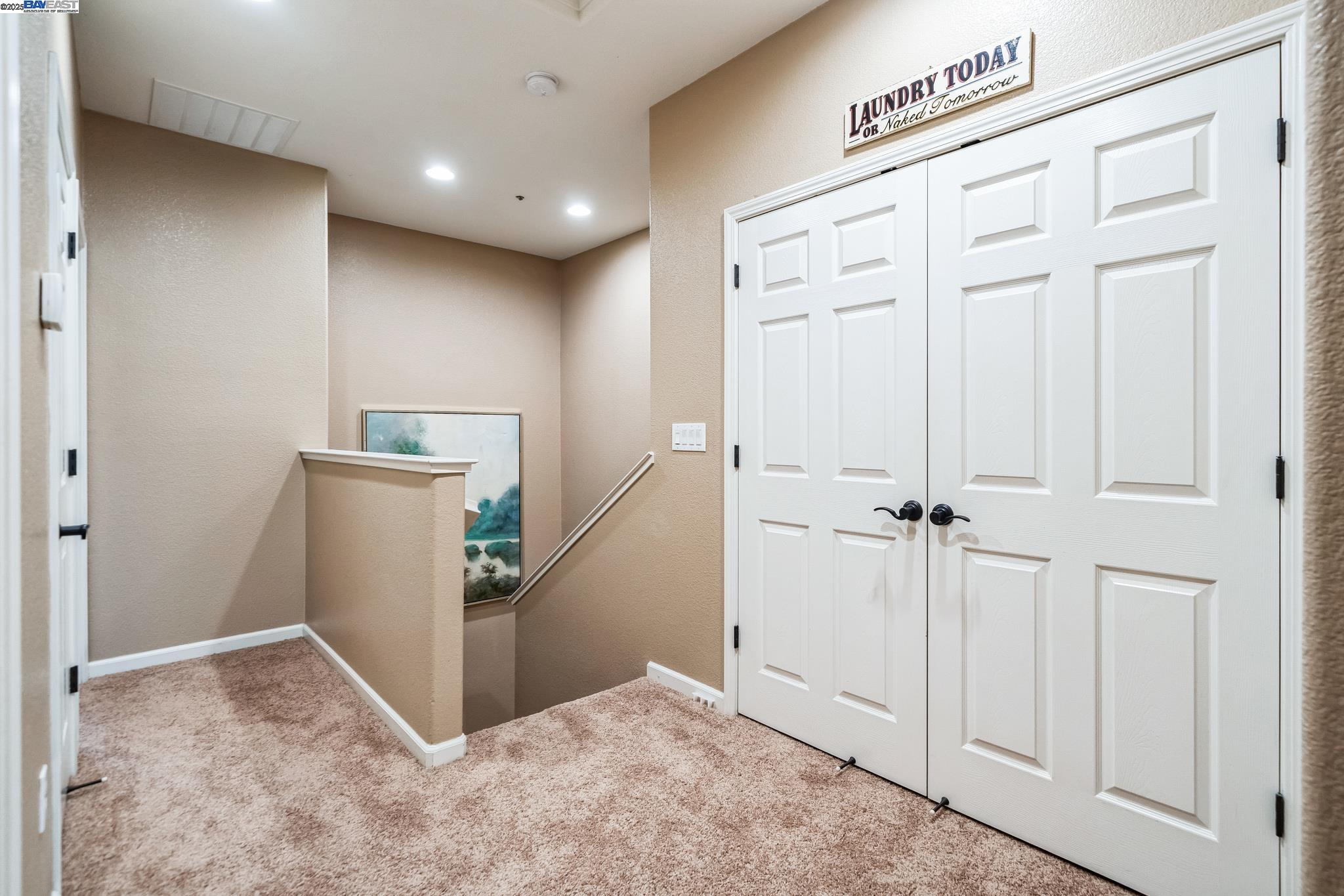 Detail Gallery Image 5 of 33 For 2777 Lavender Ter, San Jose,  CA 95111 - 3 Beds | 2/1 Baths