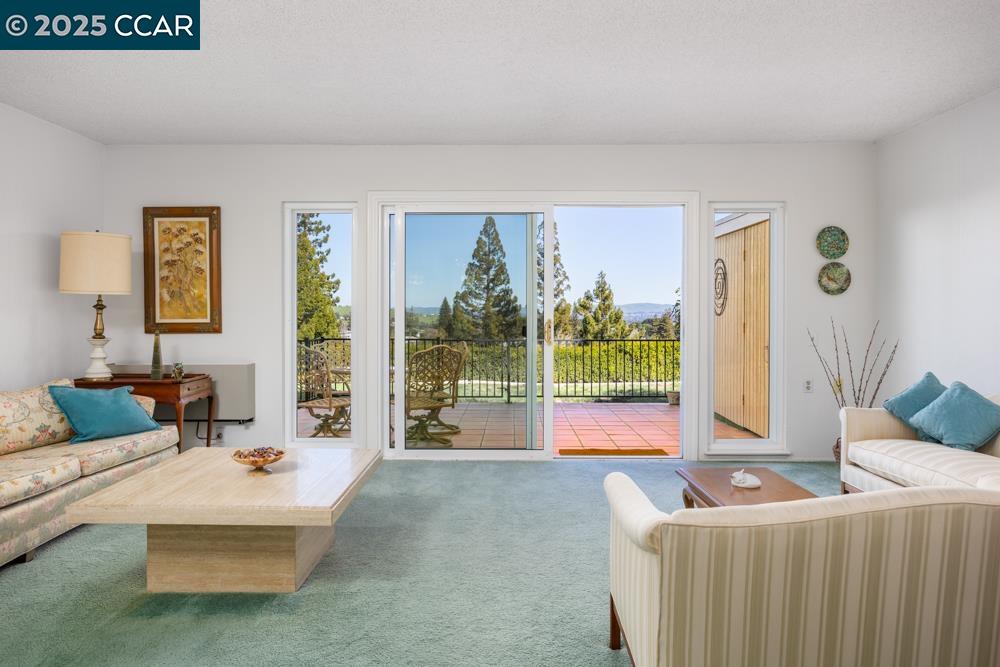 Photo #3: 41089677 Listing: Photo #3