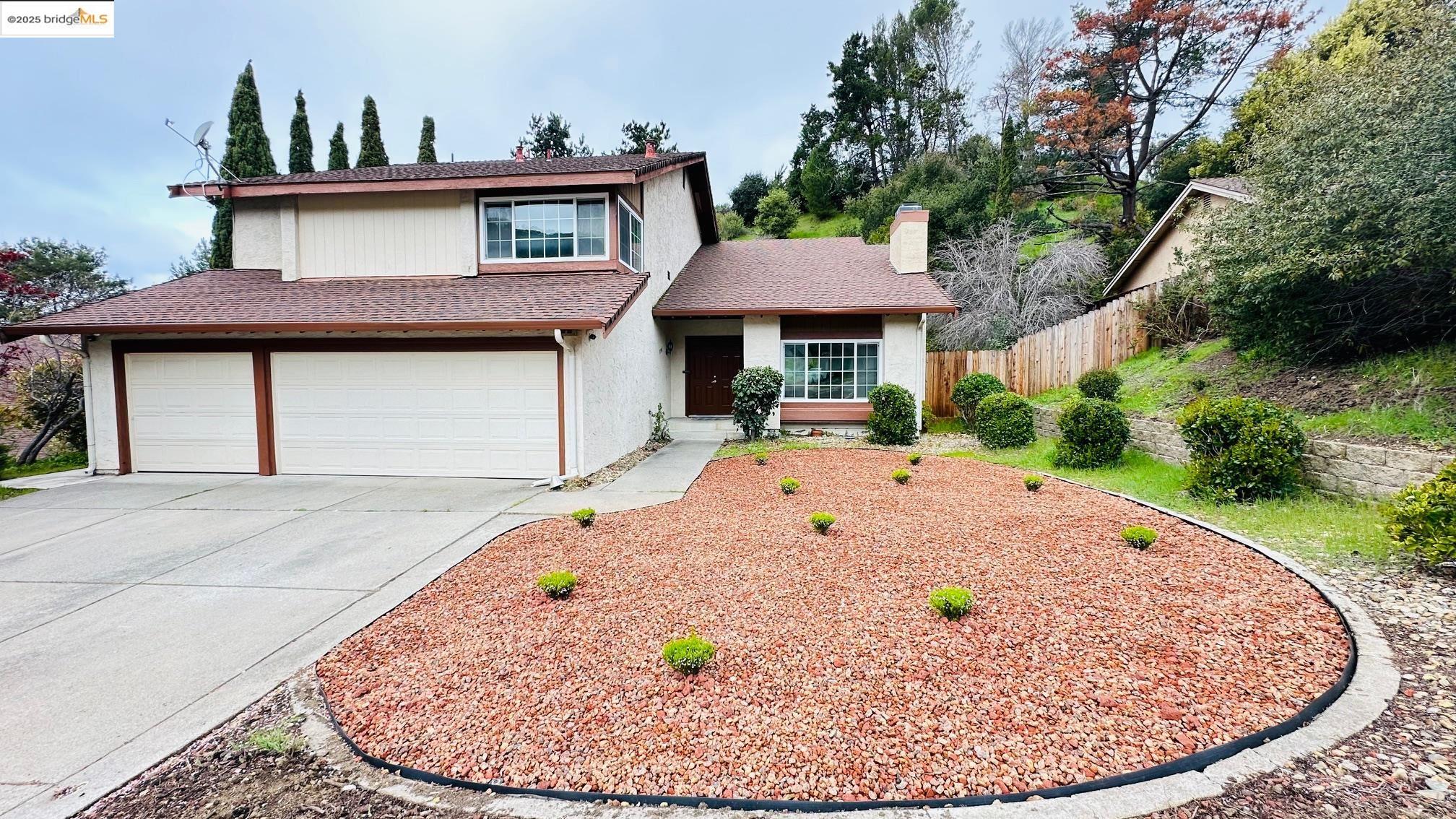 Detail Gallery Image 1 of 43 For 3593 Morningside Dr, Richmond,  CA 94803 - 5 Beds | 3/1 Baths