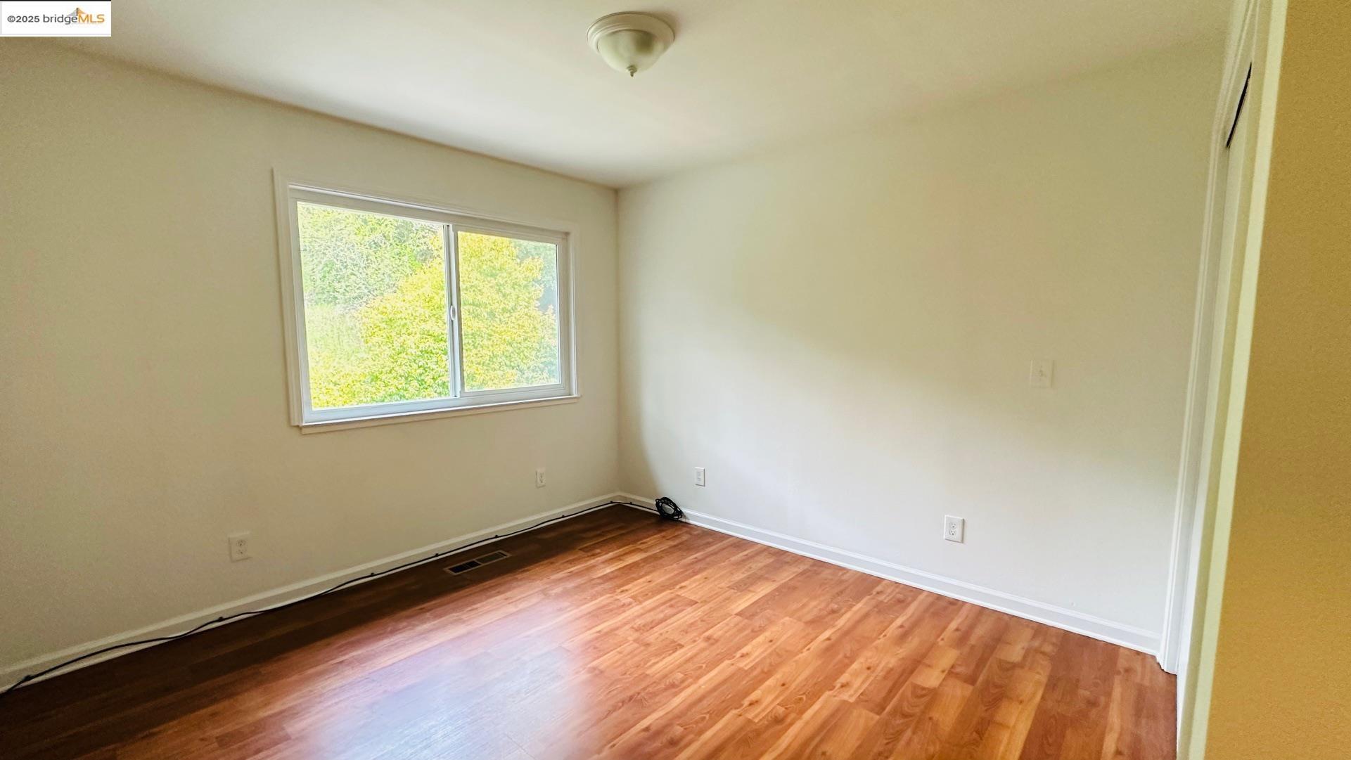 Detail Gallery Image 36 of 43 For 3593 Morningside Dr, Richmond,  CA 94803 - 5 Beds | 3/1 Baths