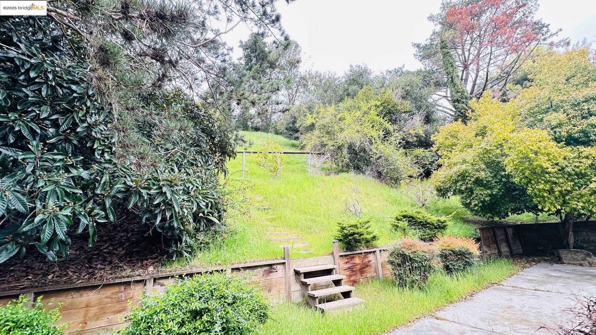 Detail Gallery Image 40 of 43 For 3593 Morningside Dr, Richmond,  CA 94803 - 5 Beds | 3/1 Baths