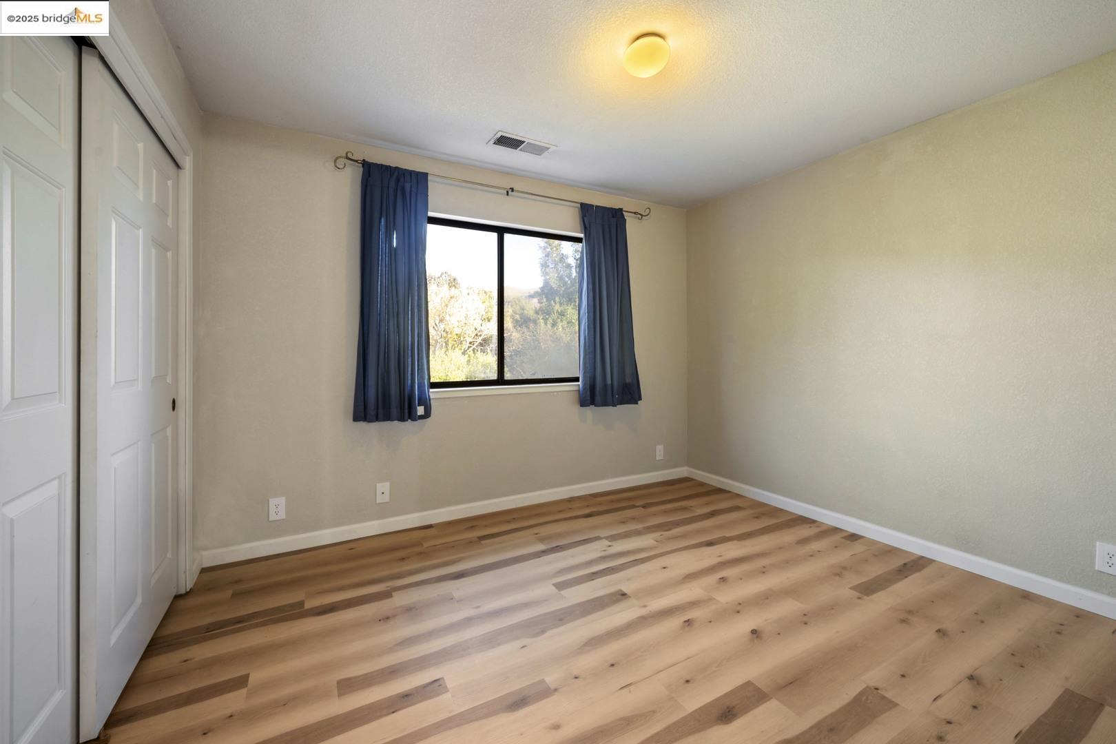 Detail Gallery Image 24 of 37 For 610 Stanley Ln, El Sobrante,  CA 94803 - 3 Beds | 2/1 Baths
