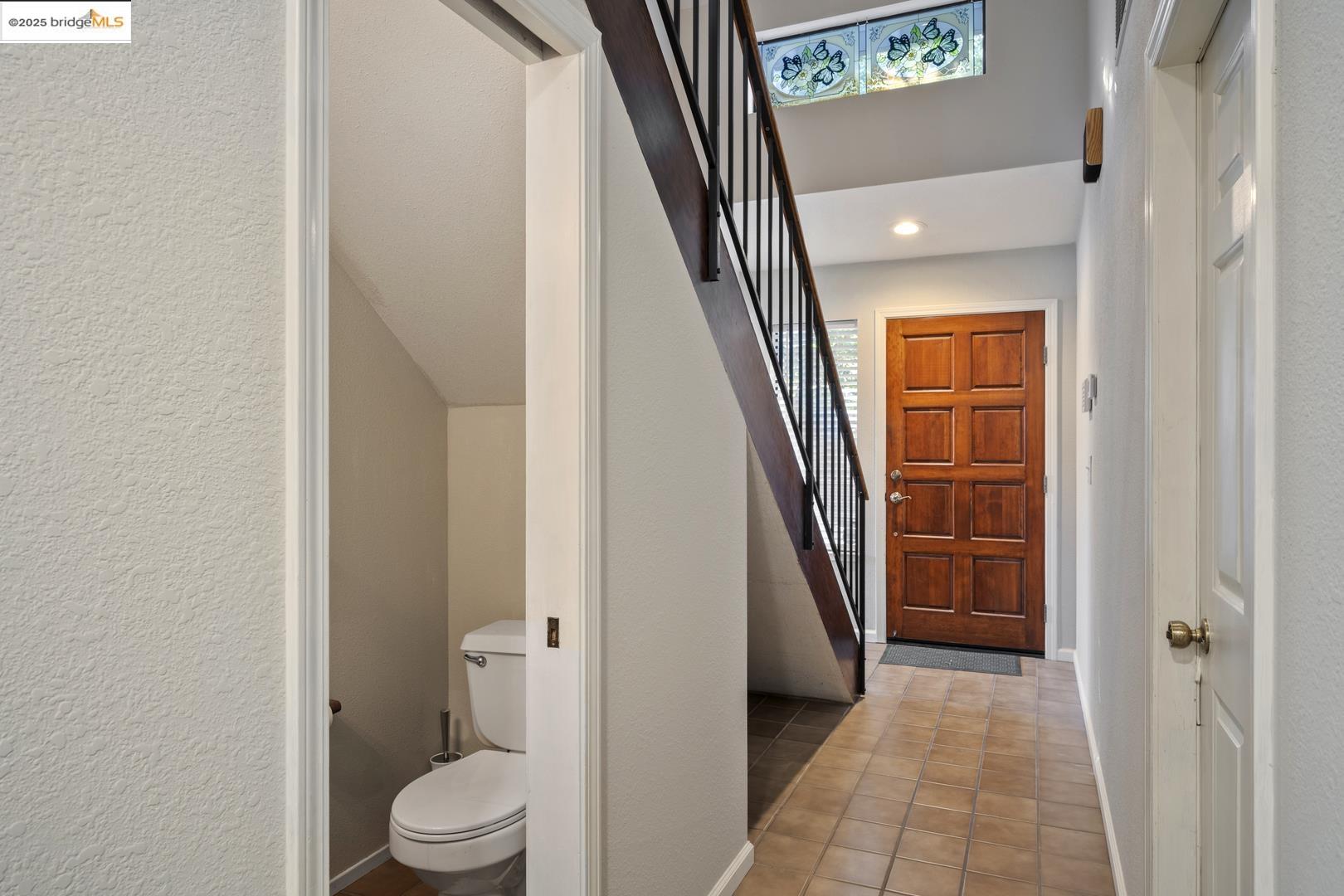 Detail Gallery Image 6 of 37 For 610 Stanley Ln, El Sobrante,  CA 94803 - 3 Beds | 2/1 Baths