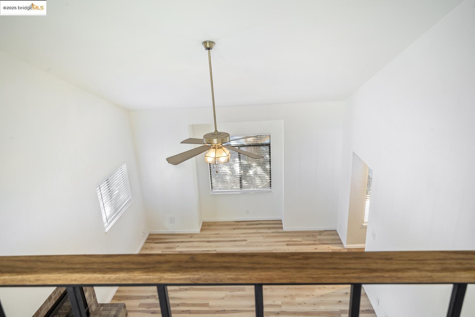 Detail Gallery Image 9 of 37 For 610 Stanley Ln, El Sobrante,  CA 94803 - 3 Beds | 2/1 Baths