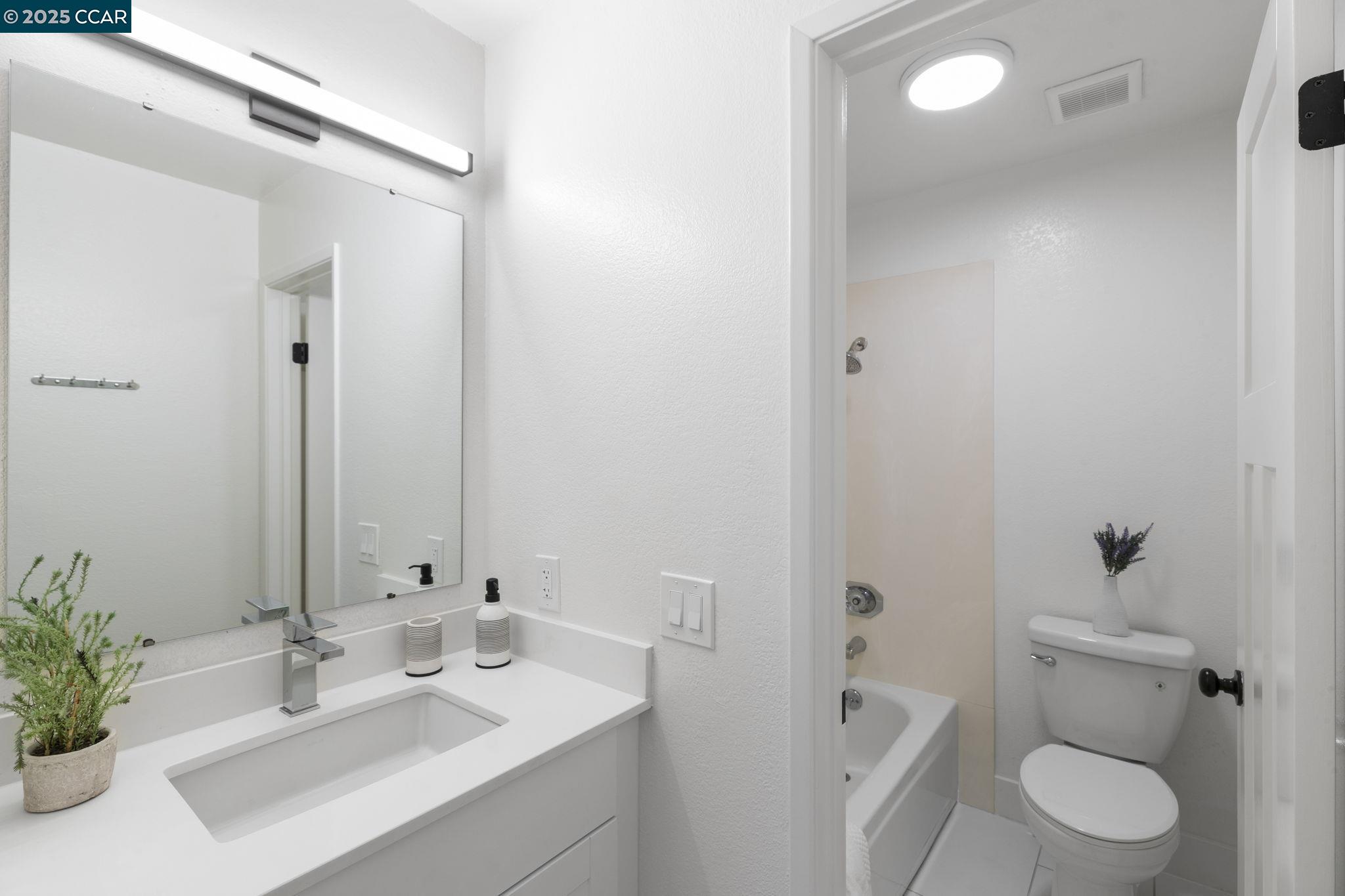 Photo #24: 41089691 Listing: Photo #24