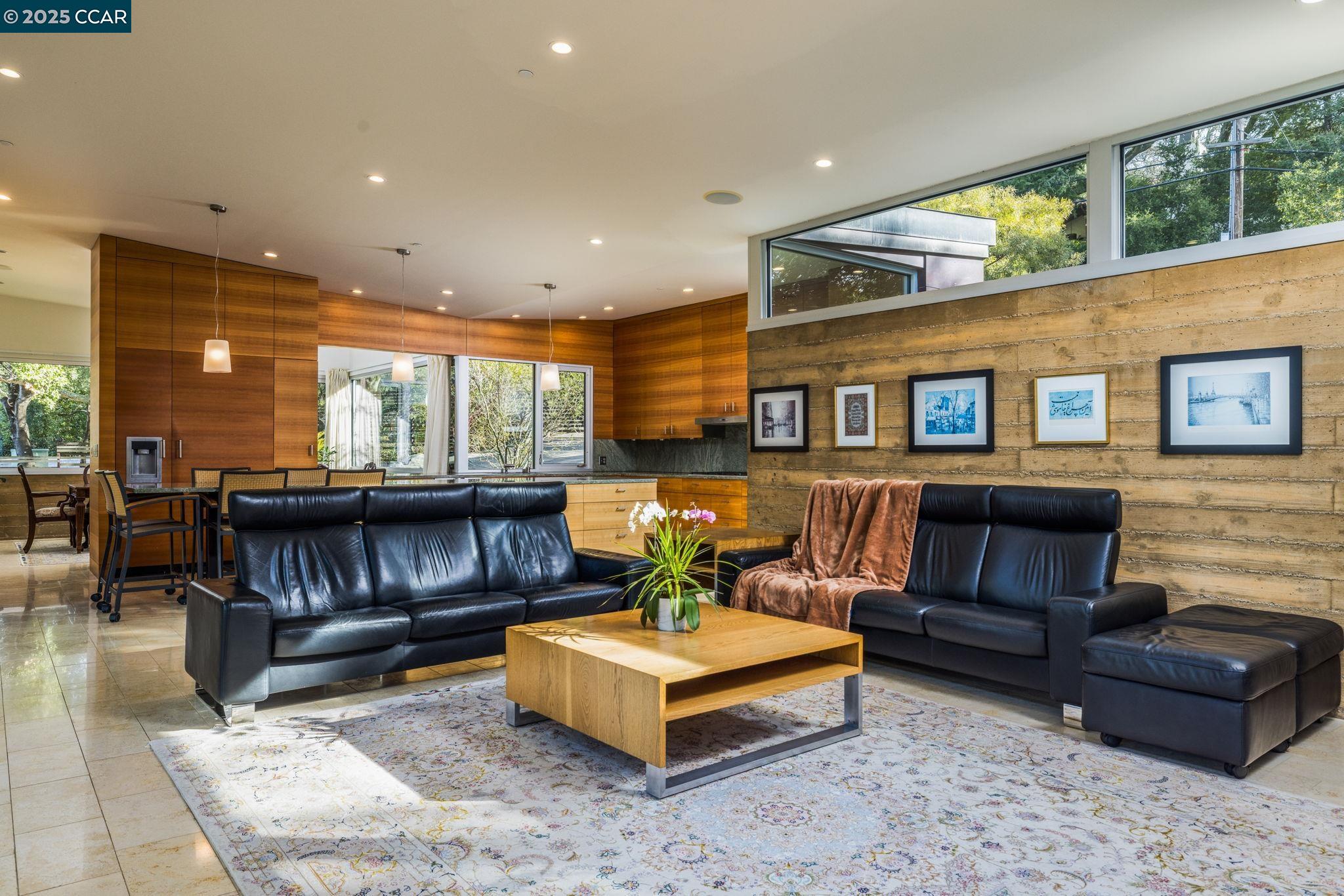 Detail Gallery Image 15 of 41 For 2 Crane Ct, Orinda,  CA 94563 - 4 Beds | 3 Baths
