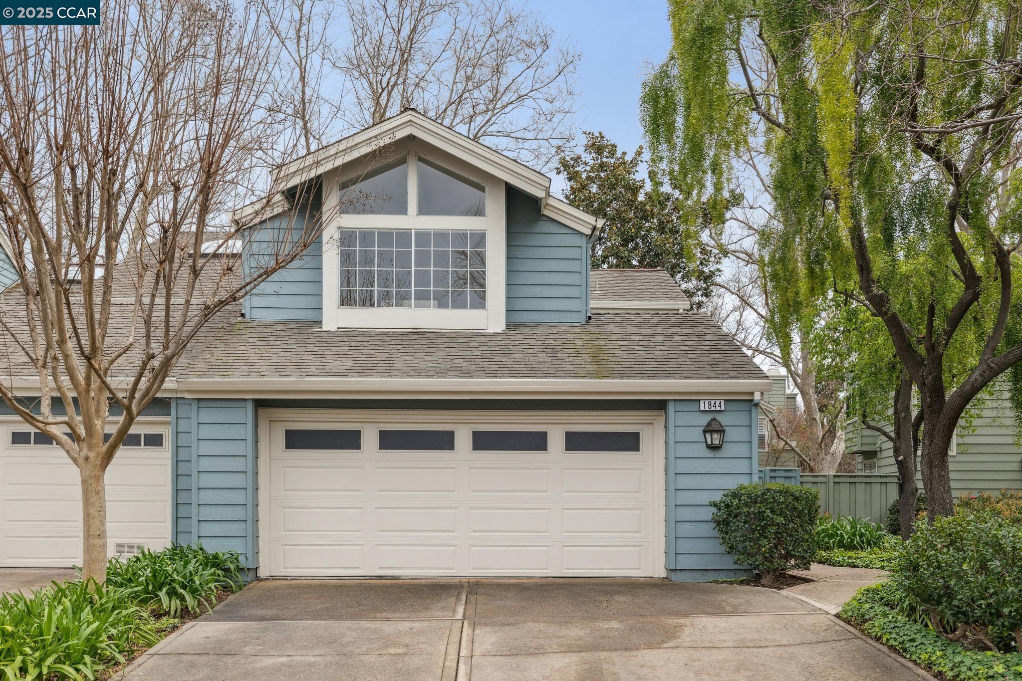 More Details about MLS # 41089701 : 1844 STRATTON CIR
