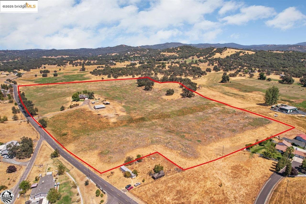 Detail Gallery Image 9 of 60 For 17013 Jacksonville, Jamestown,  CA 95327 - 3 Beds | 2/2 Baths