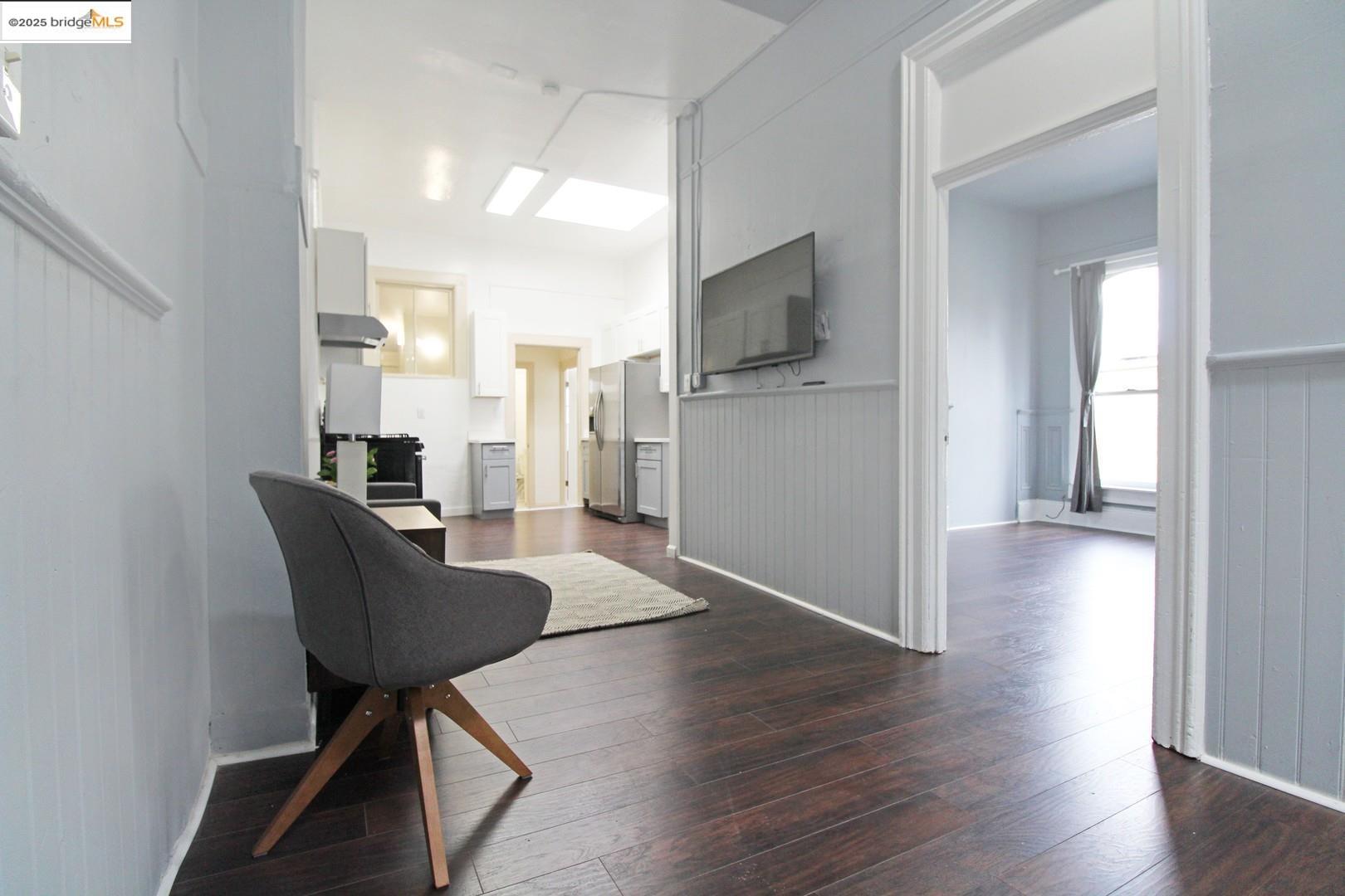 Front Image Thumbnail for EB41089709