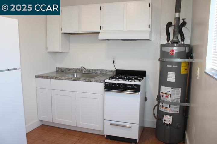 Detail Gallery Image 4 of 12 For 501 S 20th St #5,  Richmond,  CA 94804 - 1 Beds | 1 Baths