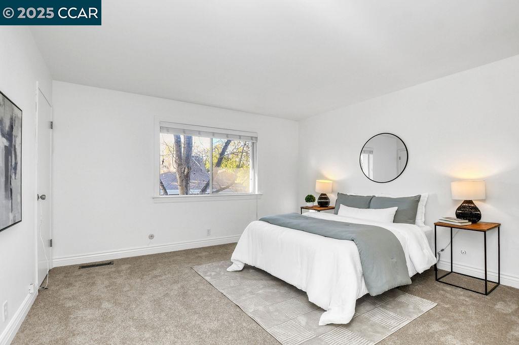 Detail Gallery Image 14 of 26 For 1288 Pine Creek Way #G,  Concord,  CA 94520 - 2 Beds | 1/1 Baths