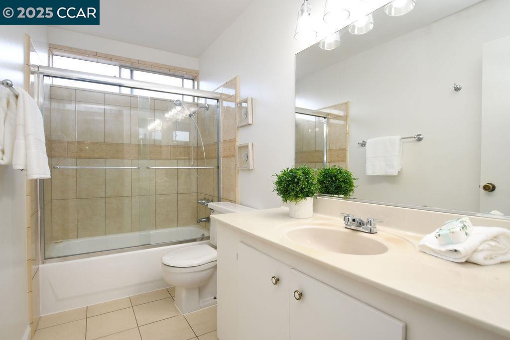 Detail Gallery Image 16 of 26 For 1288 Pine Creek Way #G,  Concord,  CA 94520 - 2 Beds | 1/1 Baths
