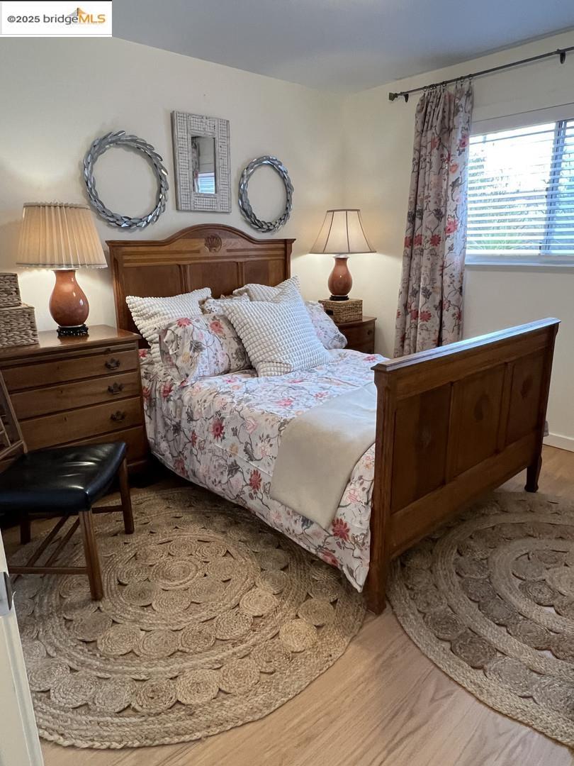 Detail Gallery Image 4 of 11 For 1728 7th St #C,  Berkeley,  CA 94710 - 2 Beds | 1 Baths