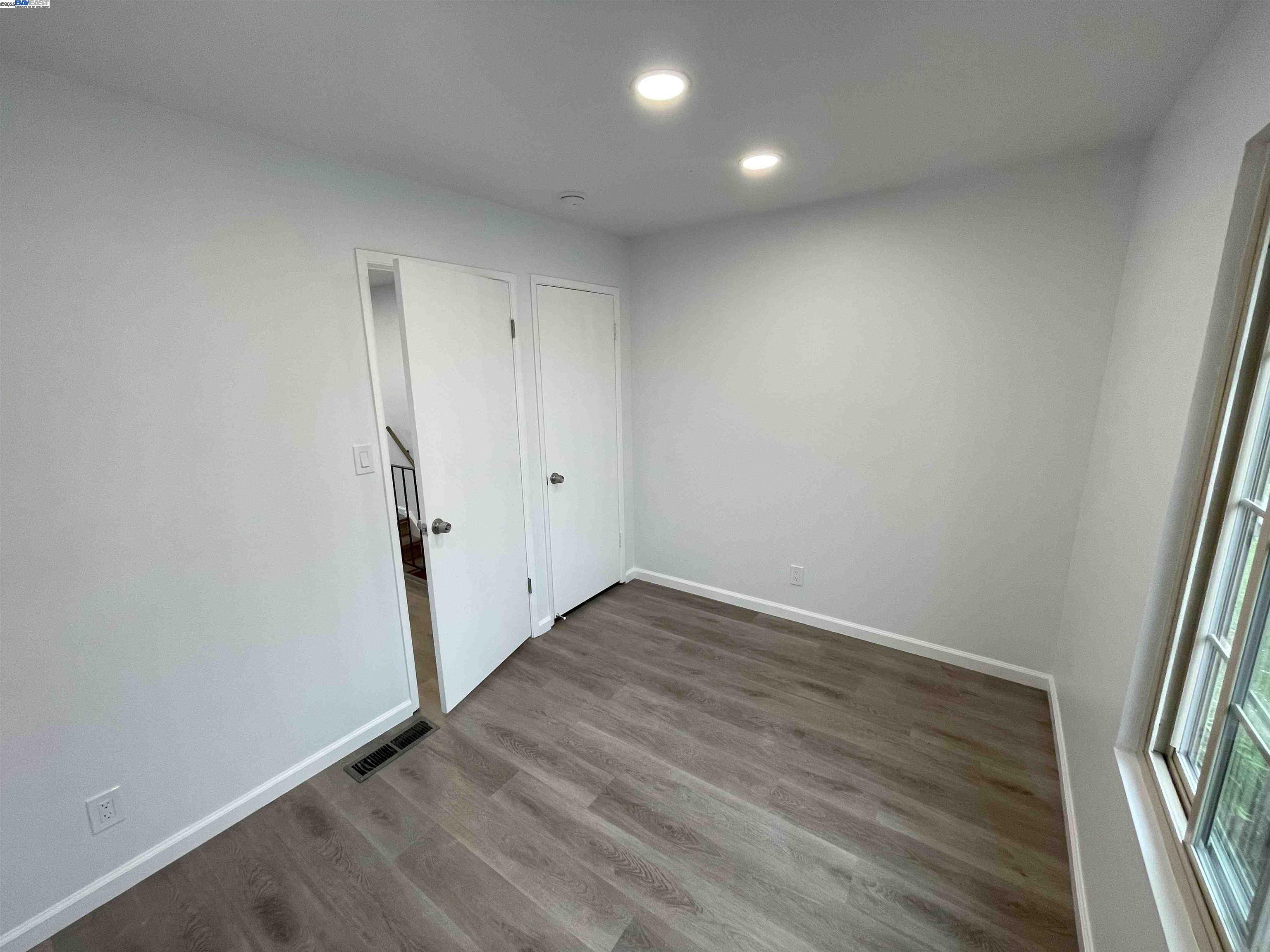 Detail Gallery Image 15 of 34 For 2832 Oliver Dr, Hayward,  CA 94545 - 4 Beds | 2/1 Baths