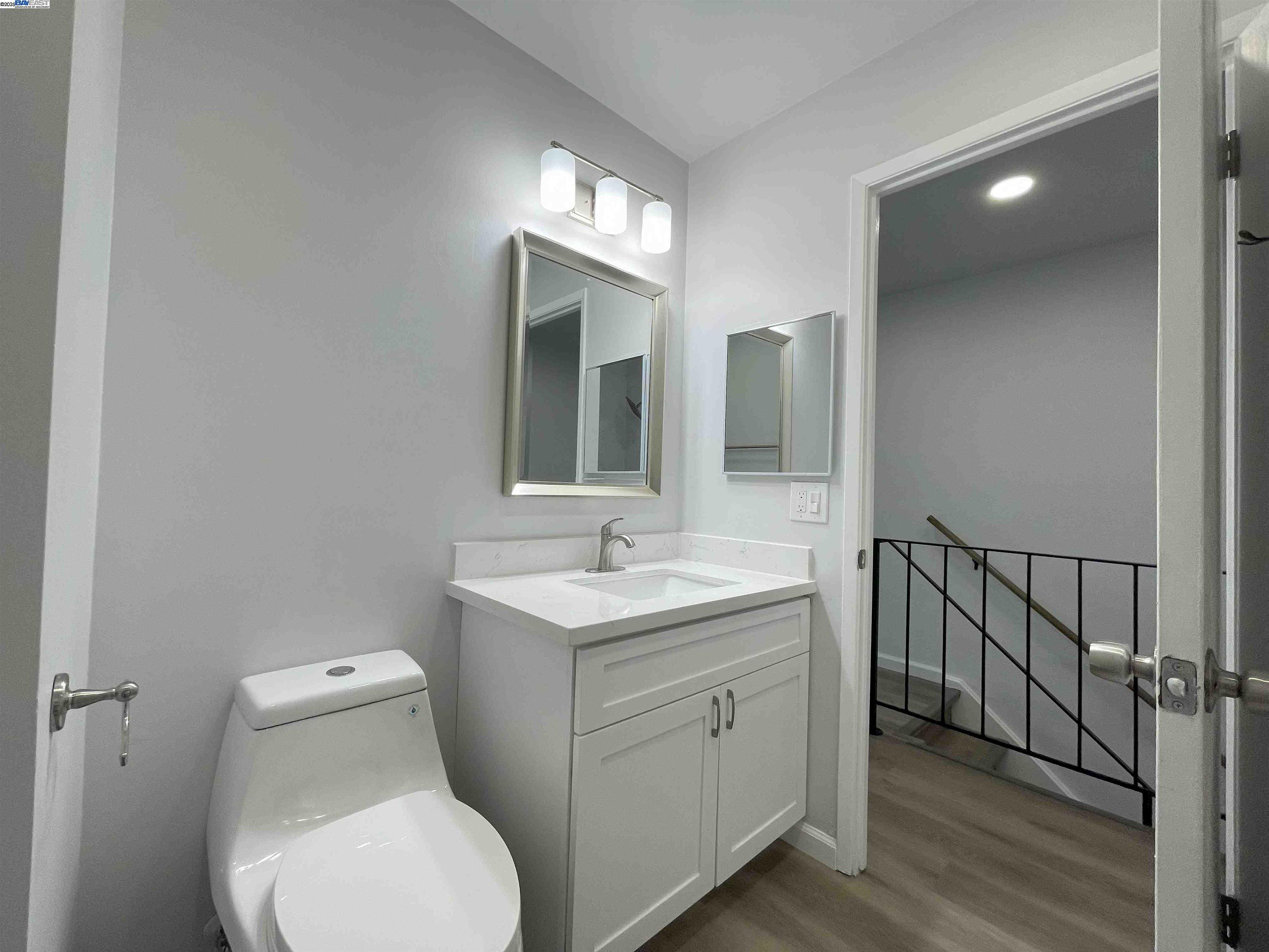 Detail Gallery Image 20 of 34 For 2832 Oliver Dr, Hayward,  CA 94545 - 4 Beds | 2/1 Baths