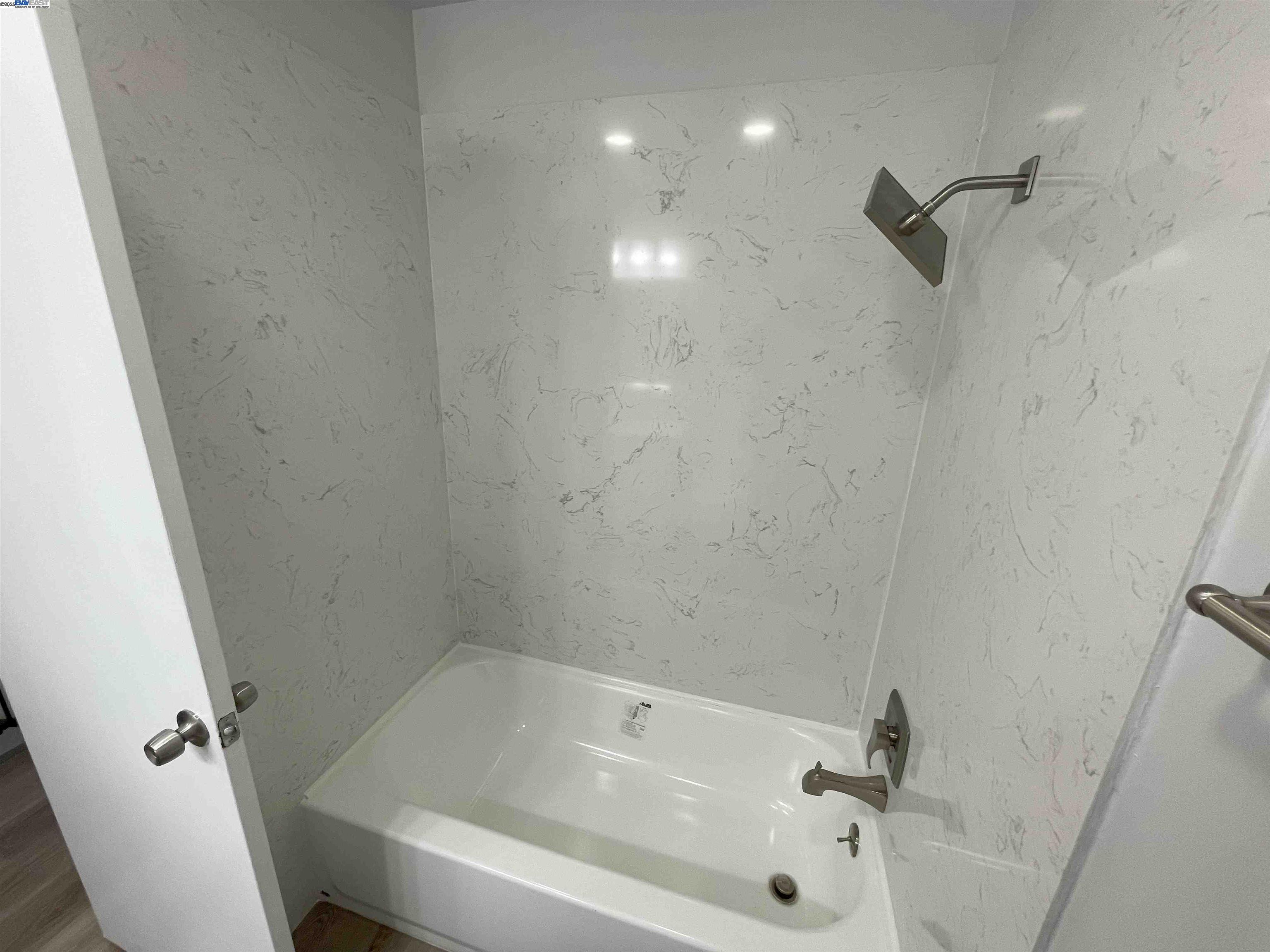 Detail Gallery Image 21 of 34 For 2832 Oliver Dr, Hayward,  CA 94545 - 4 Beds | 2/1 Baths