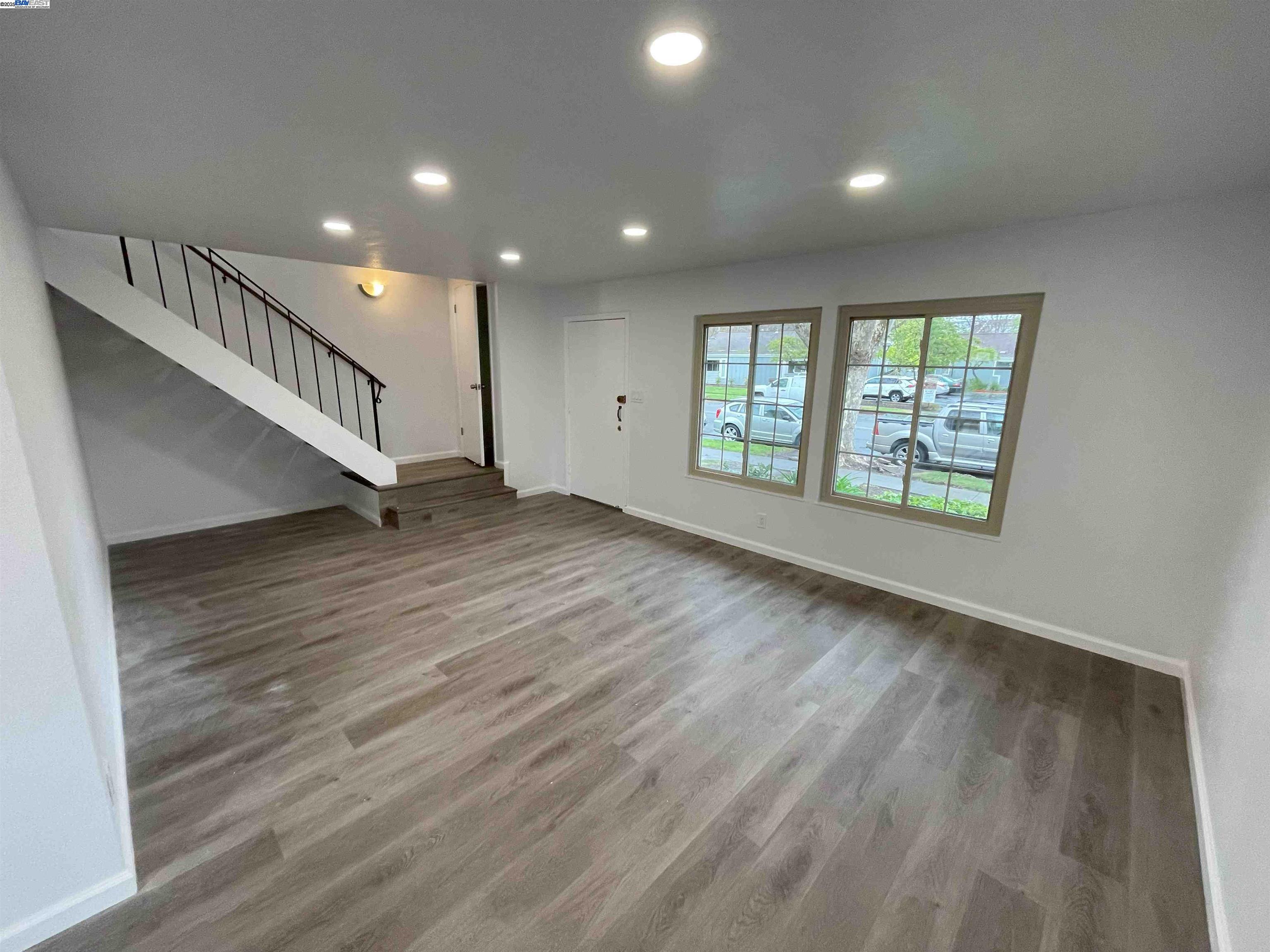 Detail Gallery Image 26 of 34 For 2832 Oliver Dr, Hayward,  CA 94545 - 4 Beds | 2/1 Baths
