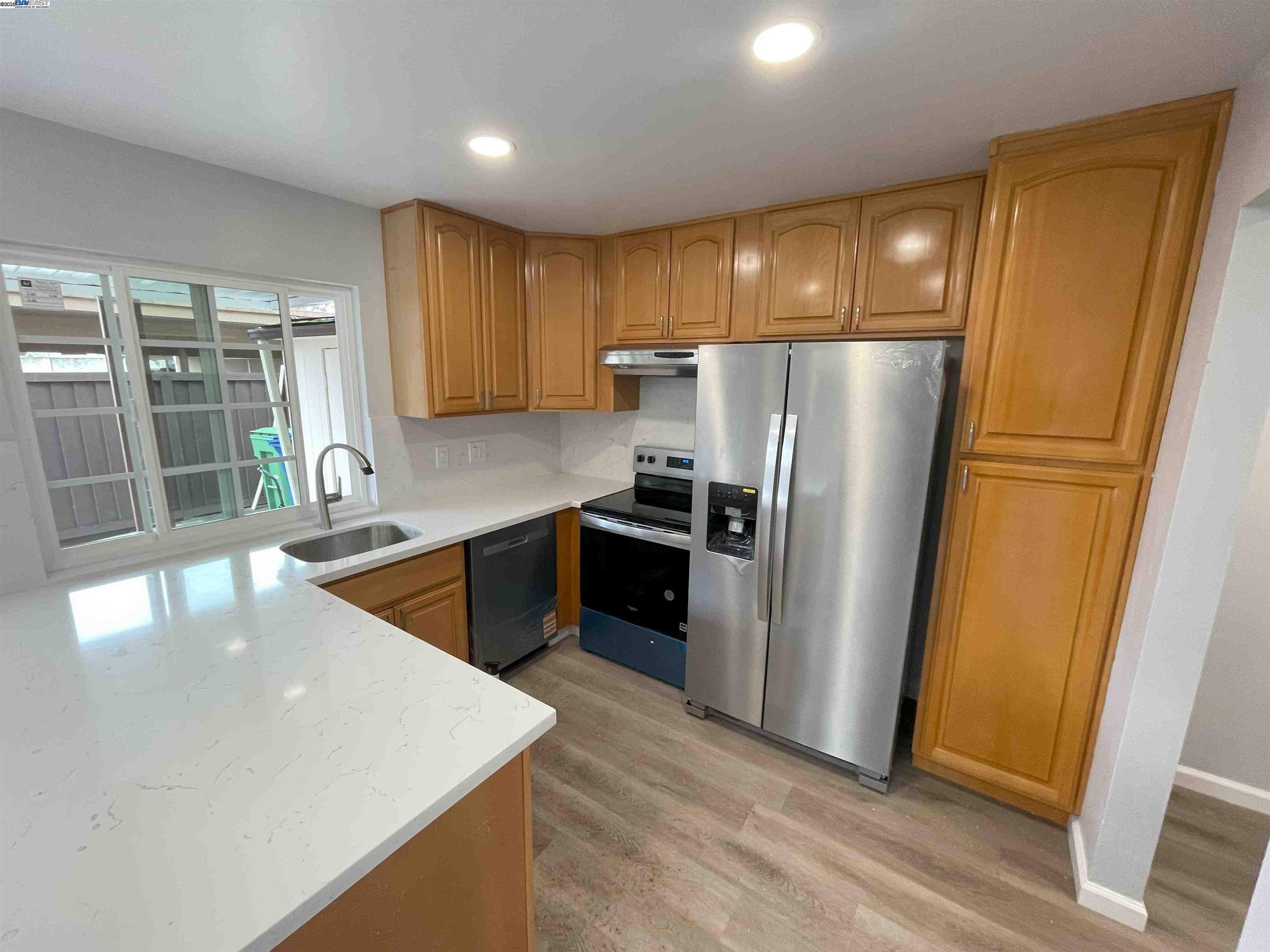 Detail Gallery Image 28 of 34 For 2832 Oliver Dr, Hayward,  CA 94545 - 4 Beds | 2/1 Baths