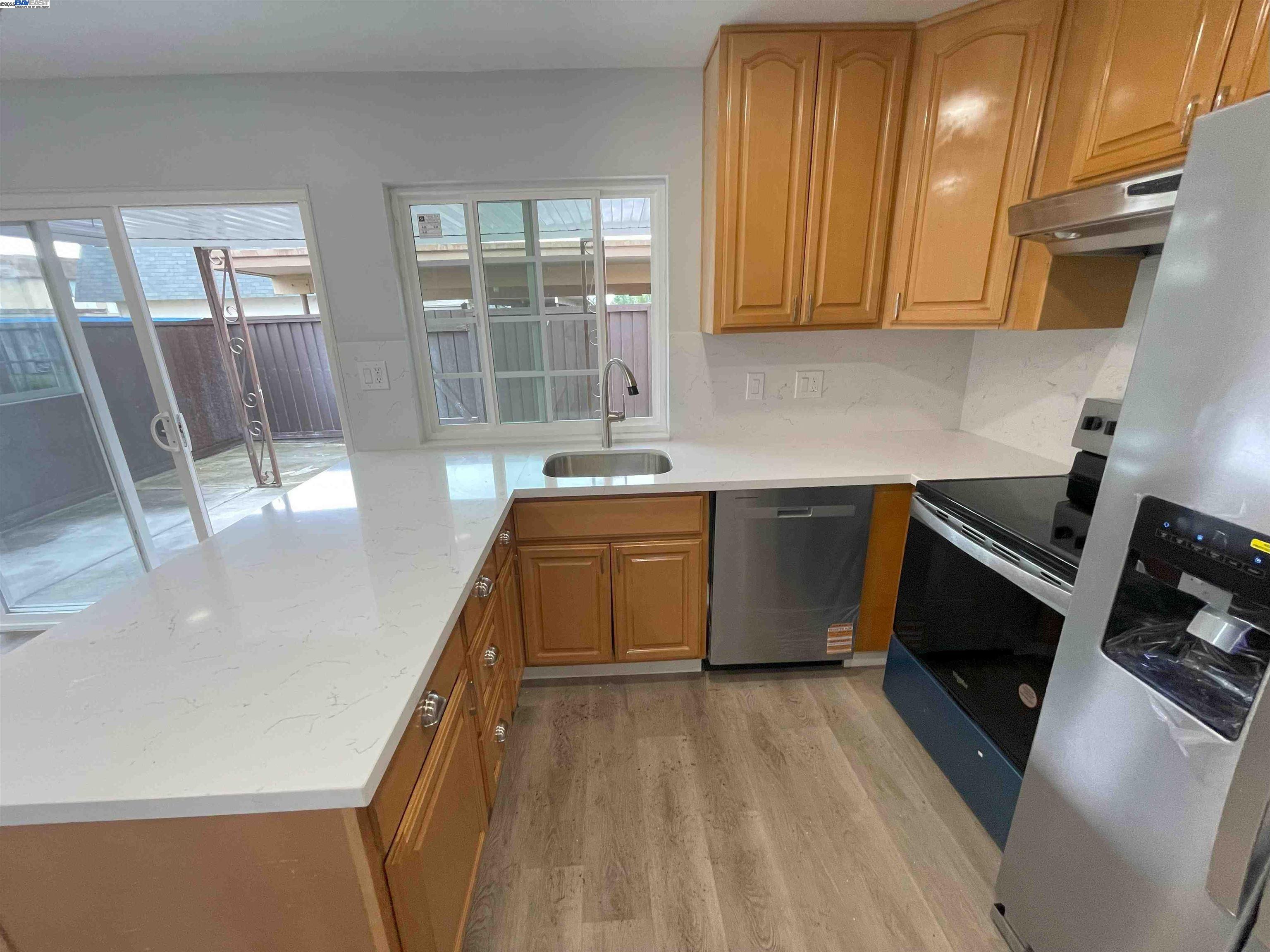 Detail Gallery Image 32 of 34 For 2832 Oliver Dr, Hayward,  CA 94545 - 4 Beds | 2/1 Baths