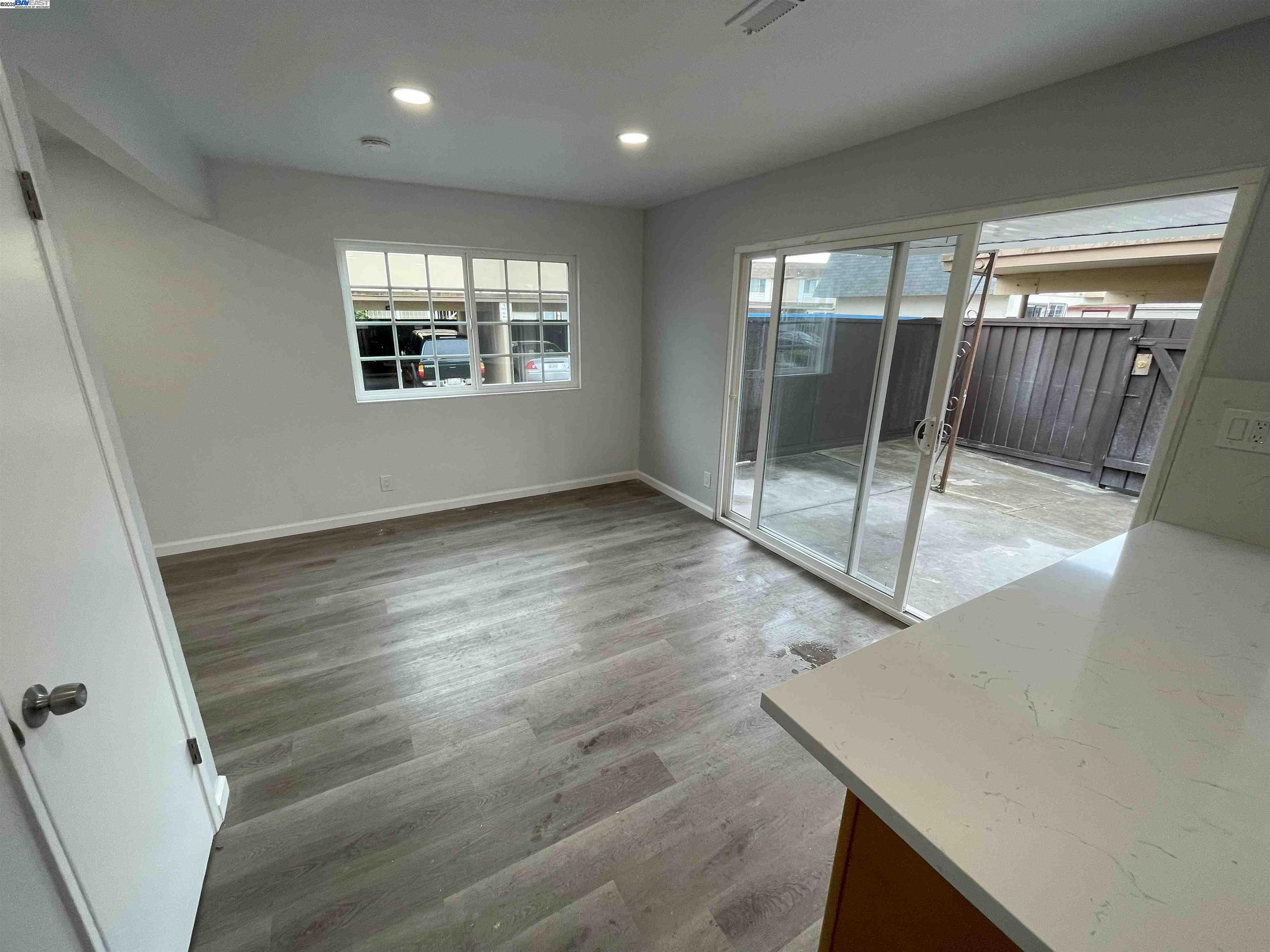 Detail Gallery Image 33 of 34 For 2832 Oliver Dr, Hayward,  CA 94545 - 4 Beds | 2/1 Baths