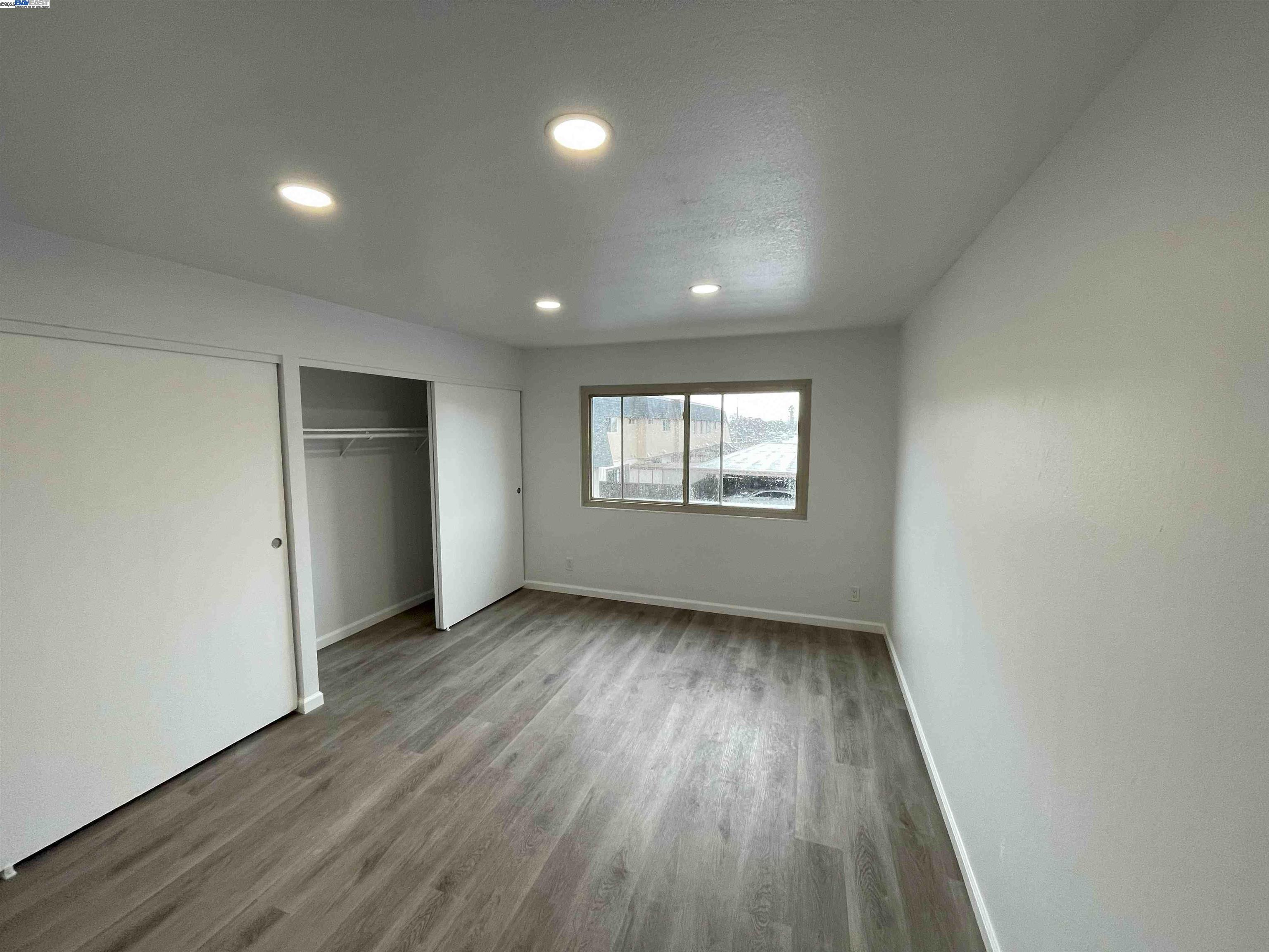 Detail Gallery Image 5 of 34 For 2832 Oliver Dr, Hayward,  CA 94545 - 4 Beds | 2/1 Baths