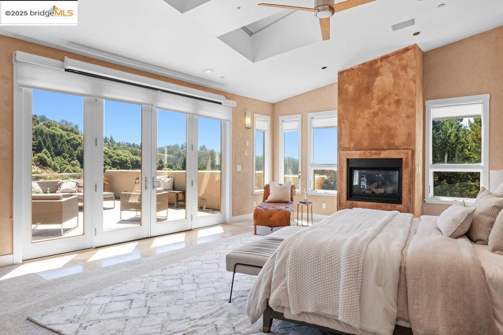 Detail Gallery Image 1 of 59 For 1991 Tunnel Rd, Berkeley,  CA 94705 - 4 Beds | 4 Baths