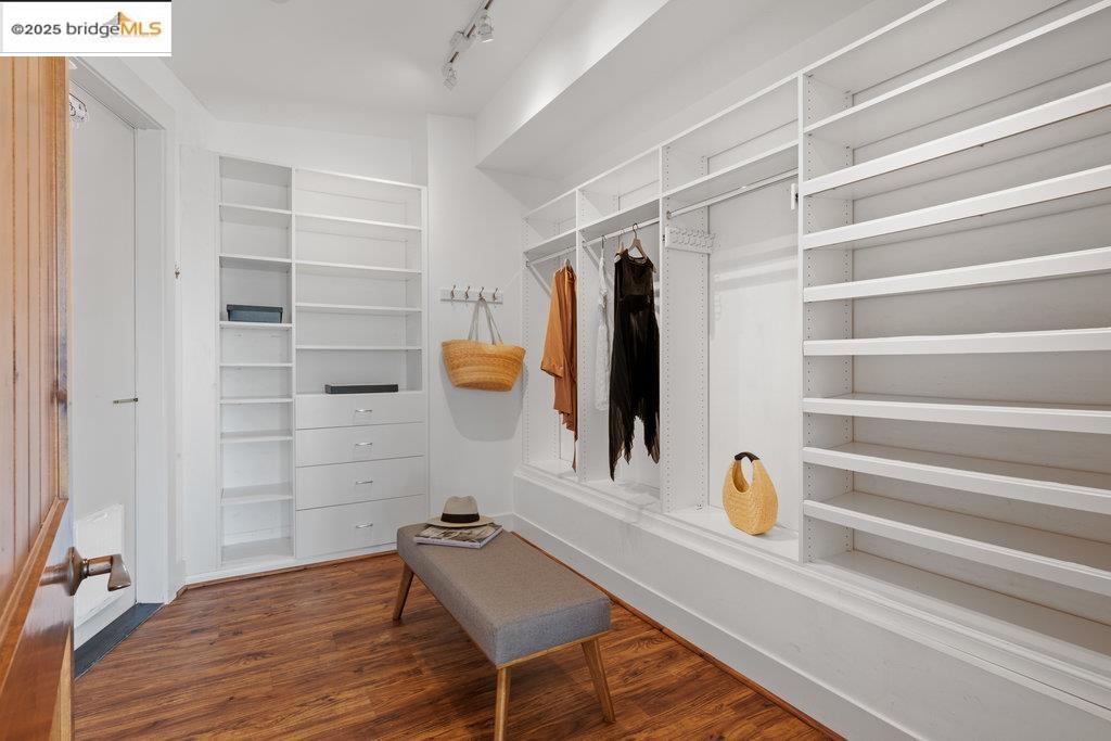 Detail Gallery Image 38 of 59 For 1991 Tunnel Rd, Berkeley,  CA 94705 - 4 Beds | 4 Baths