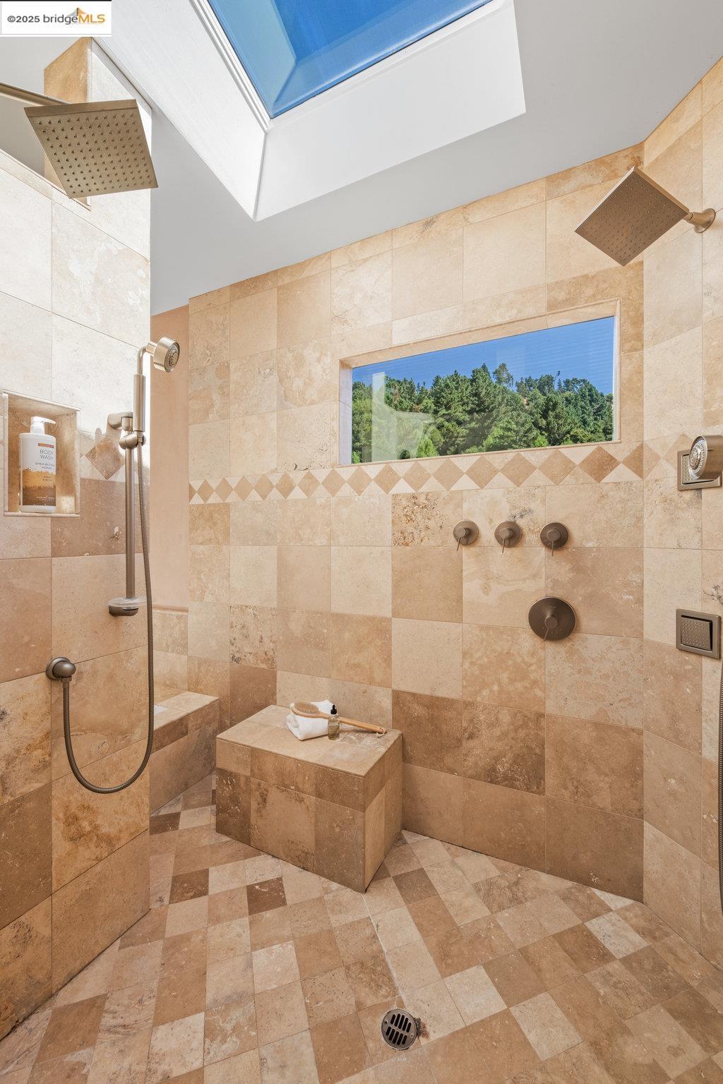 Detail Gallery Image 42 of 59 For 1991 Tunnel Rd, Berkeley,  CA 94705 - 4 Beds | 4 Baths