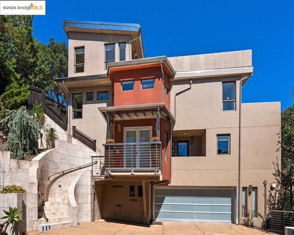 Detail Gallery Image 58 of 59 For 1991 Tunnel Rd, Berkeley,  CA 94705 - 4 Beds | 4 Baths
