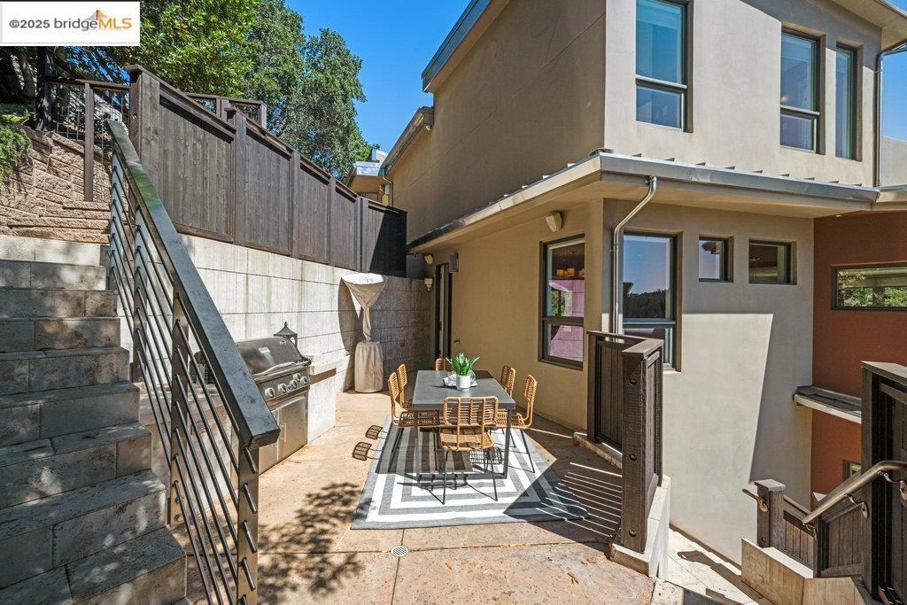 Detail Gallery Image 59 of 59 For 1991 Tunnel Rd, Berkeley,  CA 94705 - 4 Beds | 4 Baths