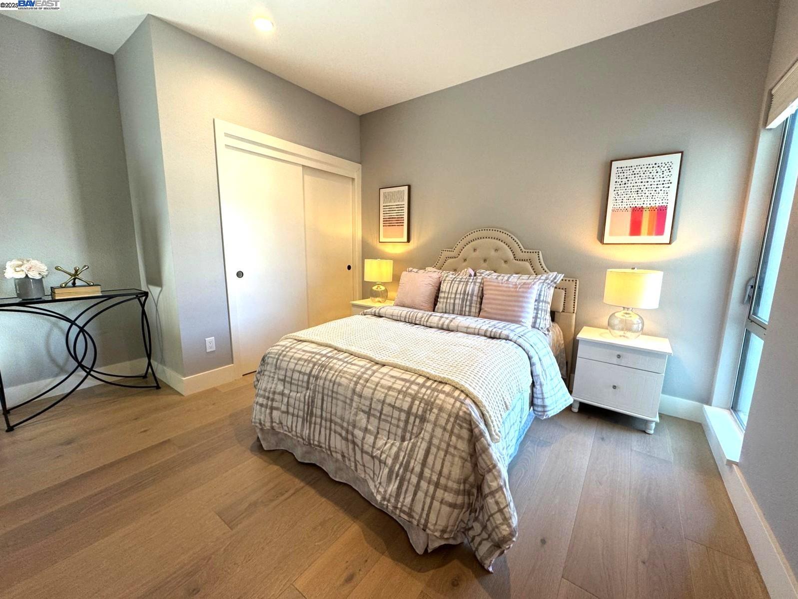 Detail Gallery Image 12 of 26 For 520 El Camino Real #201,  San Carlos,  CA 94070 - 2 Beds | 2 Baths