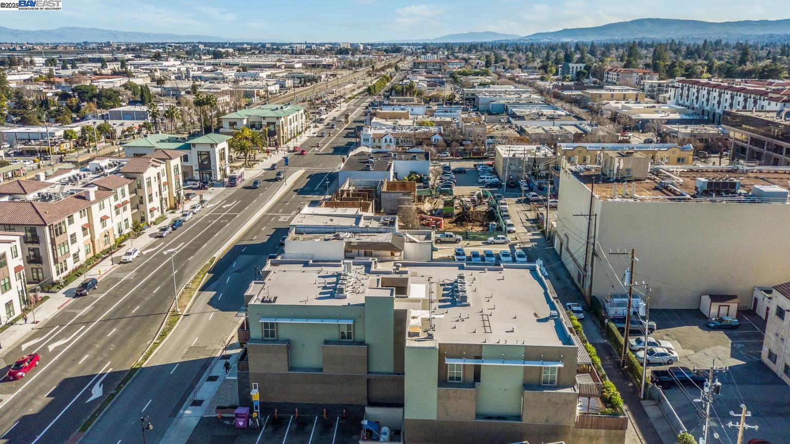 Detail Gallery Image 24 of 26 For 520 El Camino Real #201,  San Carlos,  CA 94070 - 2 Beds | 2 Baths