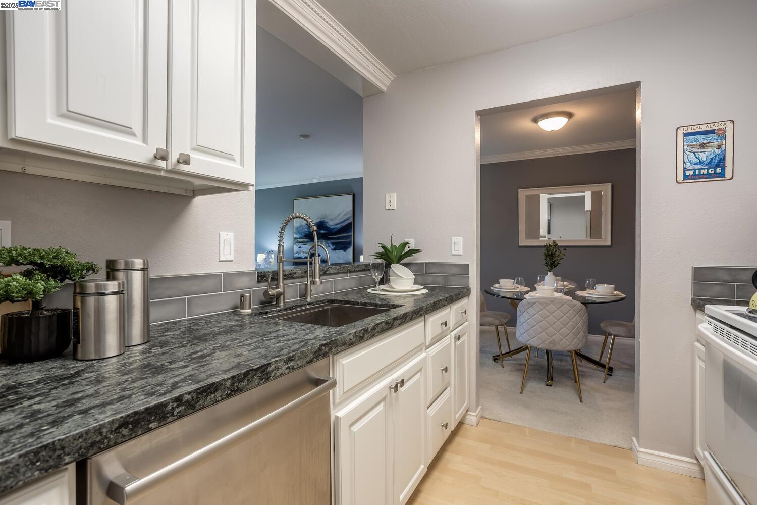 Photo #6: 41089774 Listing: Photo #6