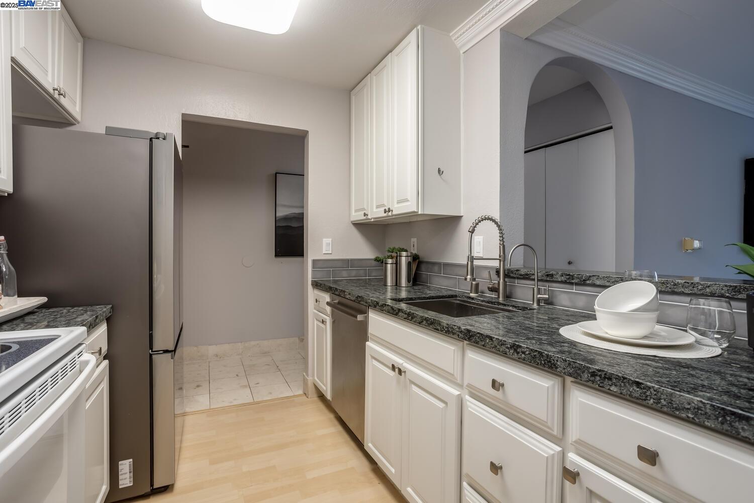 Photo #9: 41089774 Listing: Photo #9