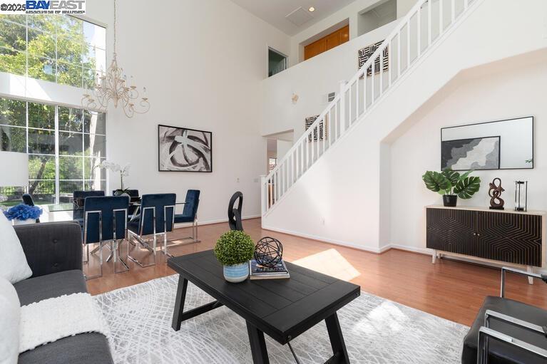 Detail Gallery Image 1 of 1 For 220 Bridgehead Ln, Hayward,  CA 94544 - 4 Beds | 3 Baths
