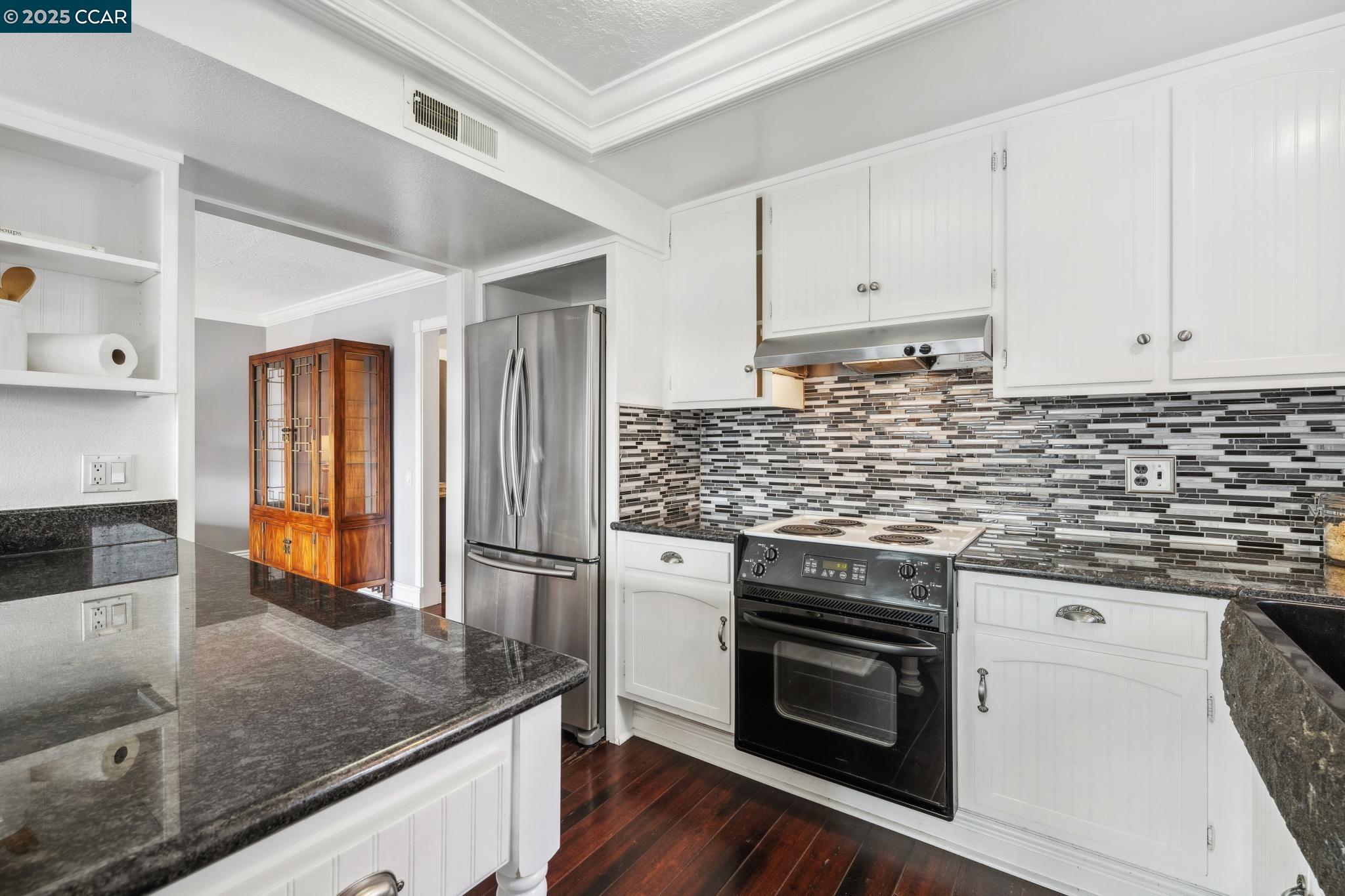 Photo #15: 41089791 Listing: Photo #15