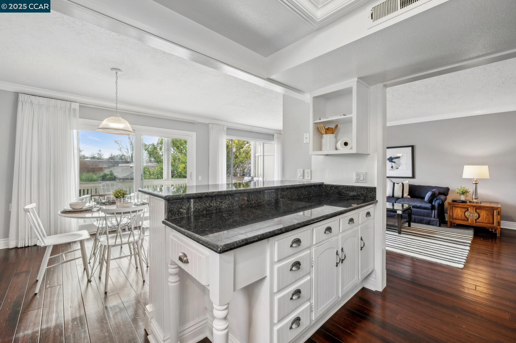 Photo #16: 41089791 Listing: Photo #16