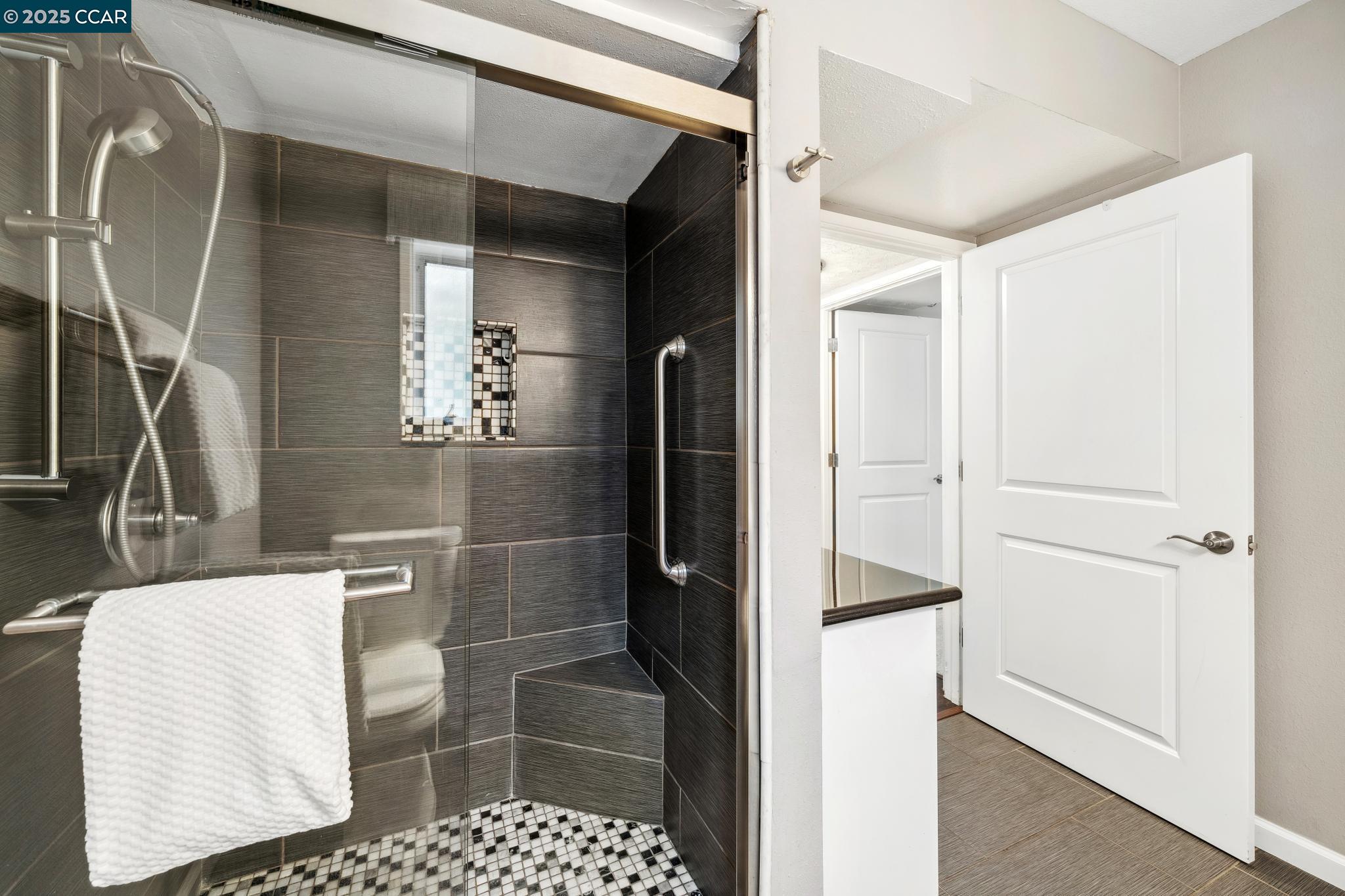 Photo #22: 41089791 Listing: Photo #22
