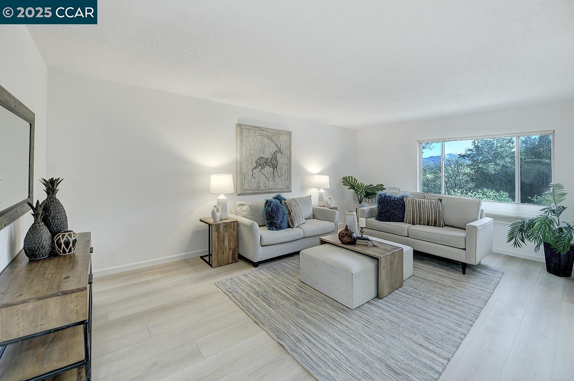 property-img