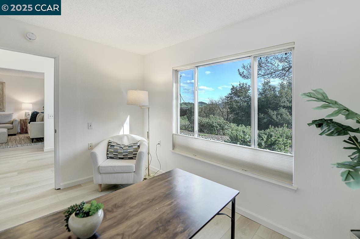 property-img