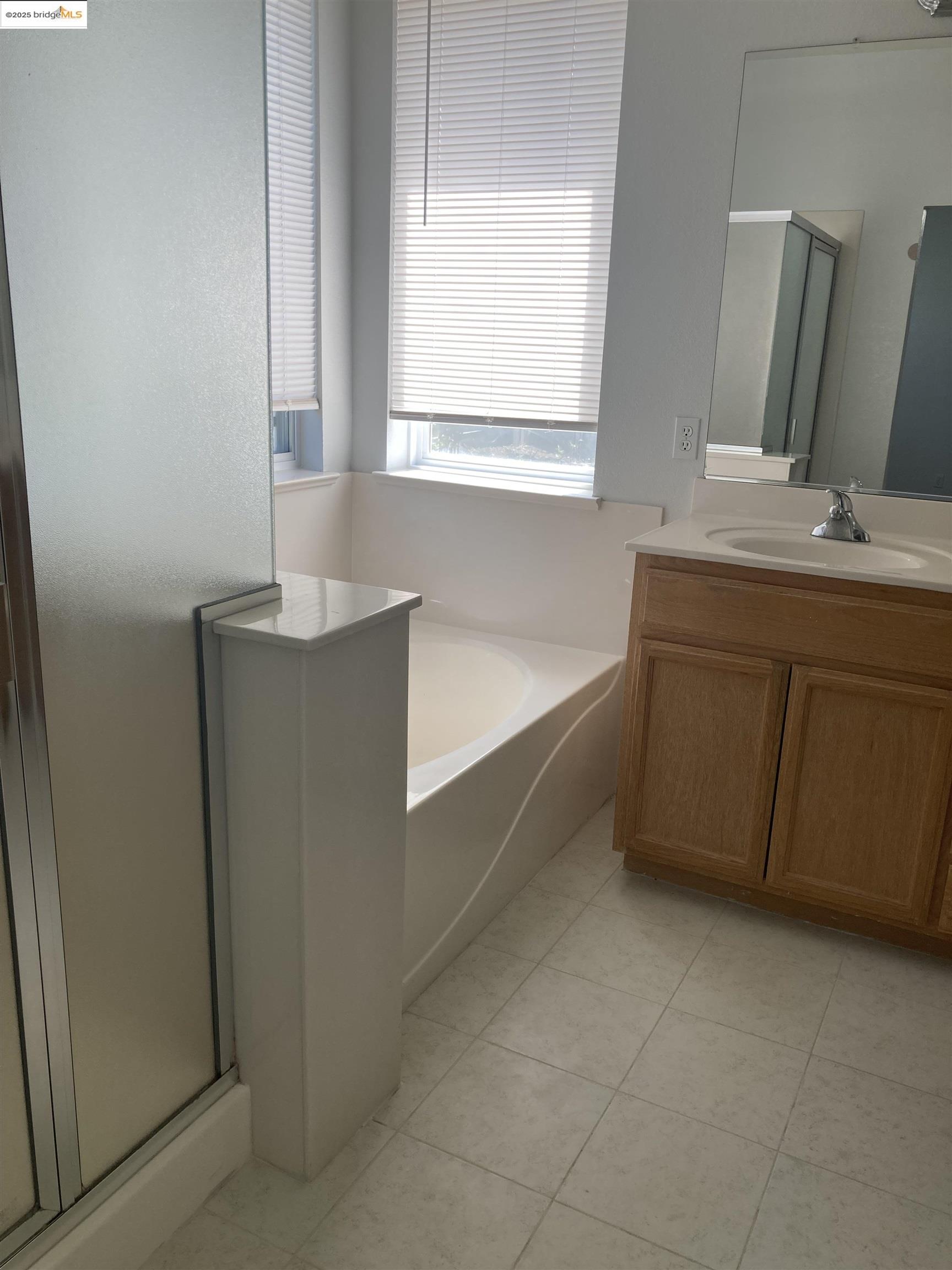Detail Gallery Image 11 of 33 For 10448 Almanor Circle, Stockton,  CA 95219-9999 - 3 Beds | 2 Baths