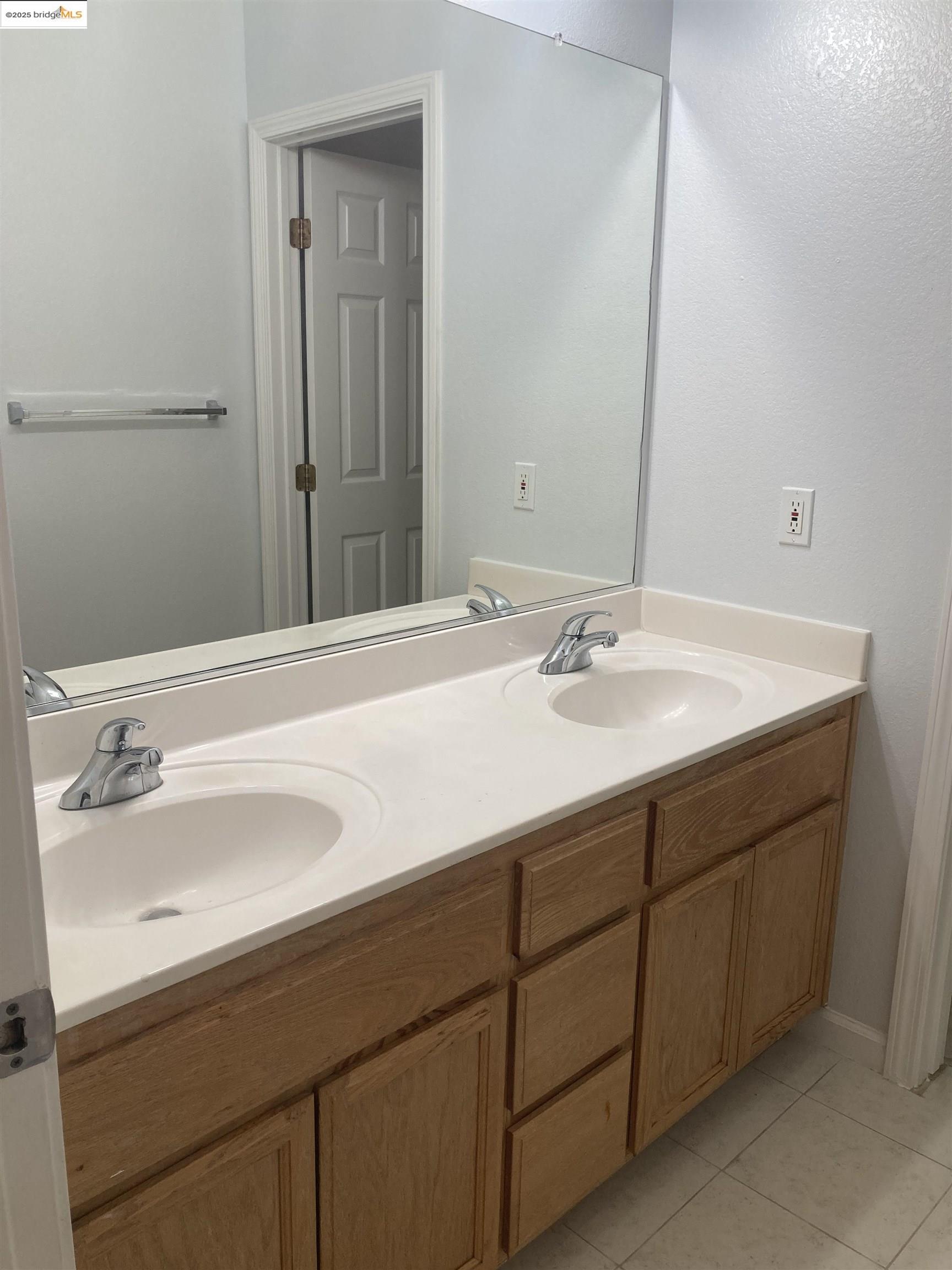 Detail Gallery Image 17 of 33 For 10448 Almanor Circle, Stockton,  CA 95219-9999 - 3 Beds | 2 Baths