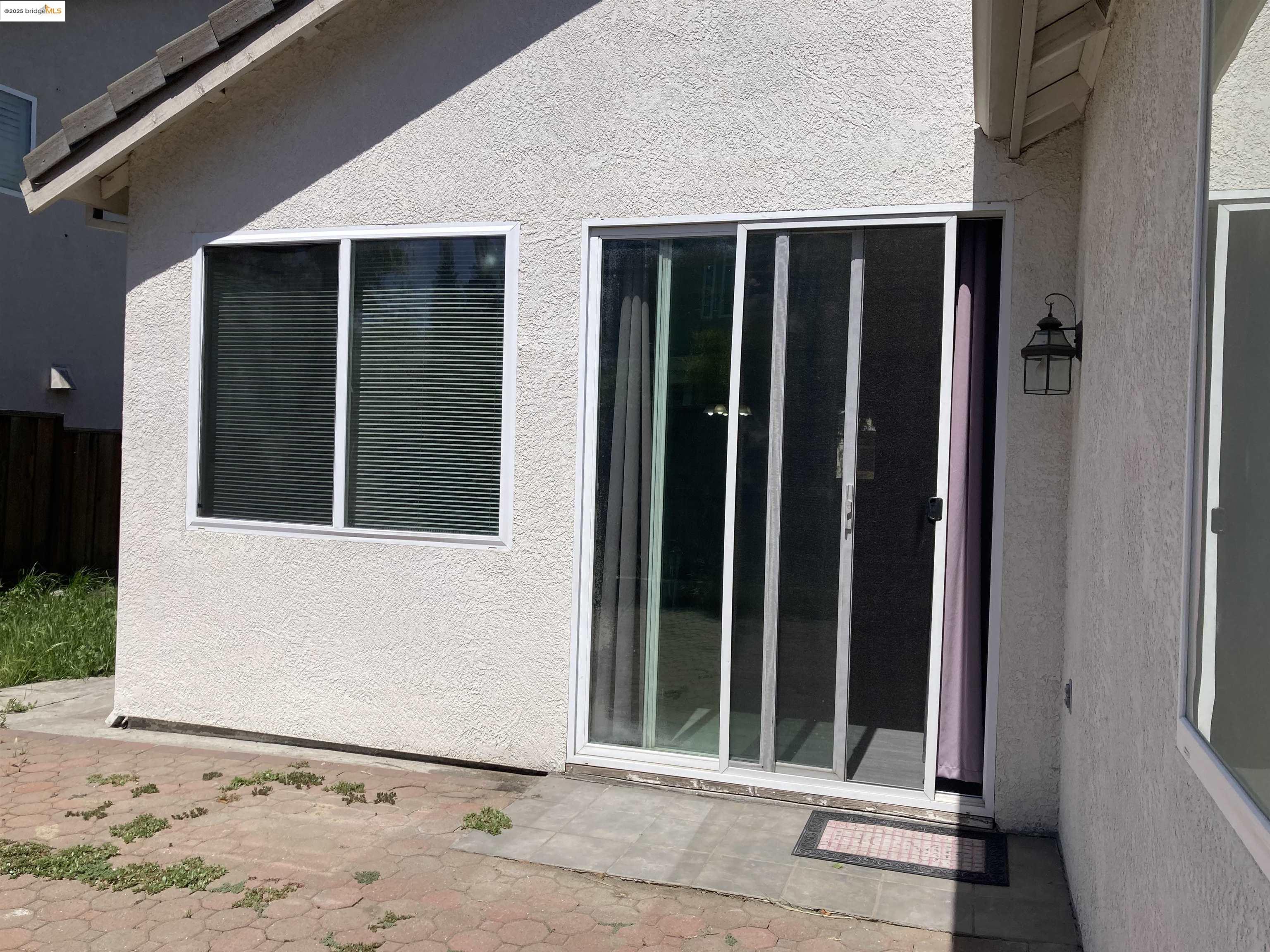 Detail Gallery Image 23 of 33 For 10448 Almanor Circle, Stockton,  CA 95219-9999 - 3 Beds | 2 Baths