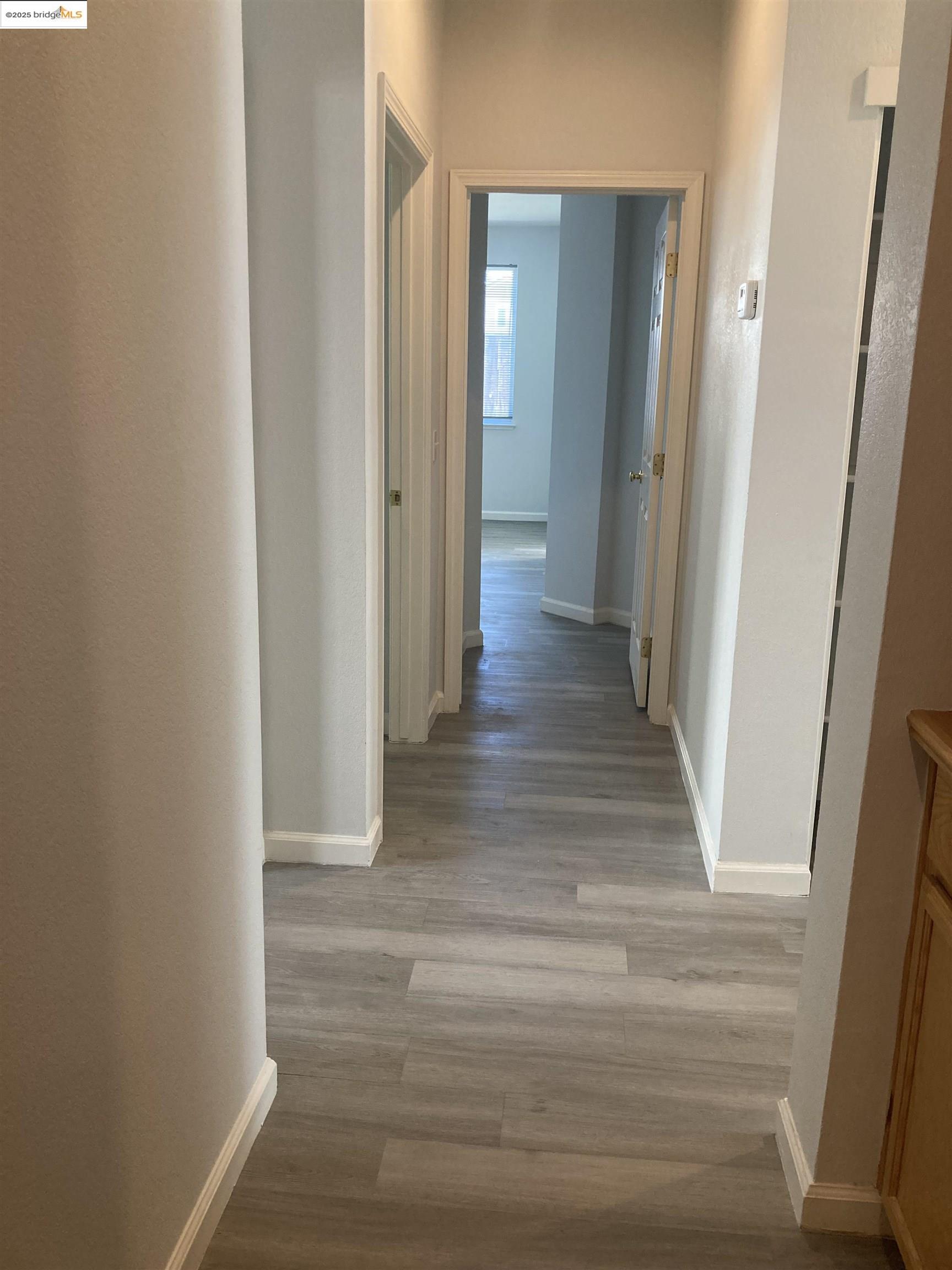 Detail Gallery Image 7 of 33 For 10448 Almanor Circle, Stockton,  CA 95219-9999 - 3 Beds | 2 Baths