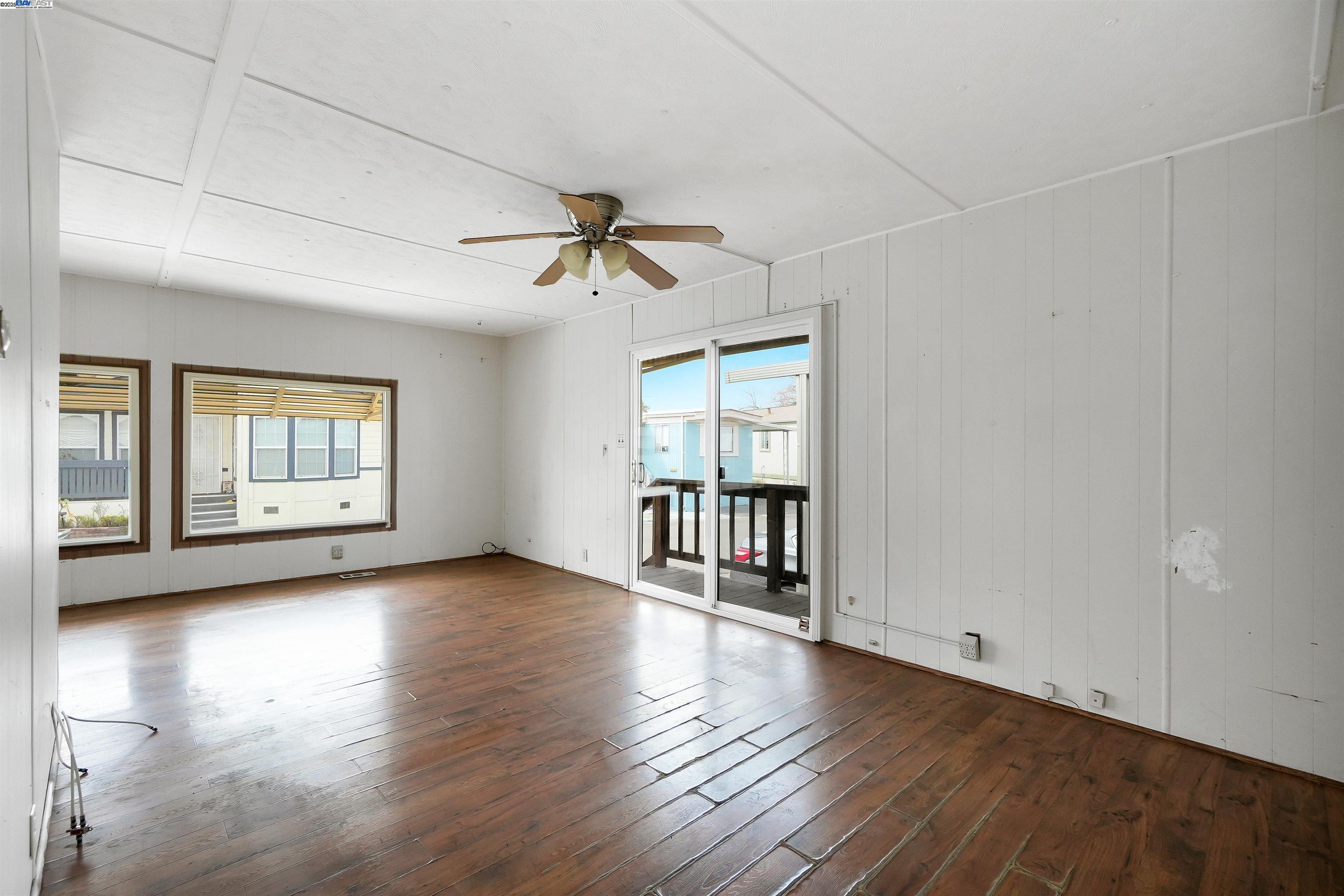 Detail Gallery Image 11 of 27 For 1200 W Winton Ave #89,  Hayward,  CA 94545 - 2 Beds | 1 Baths