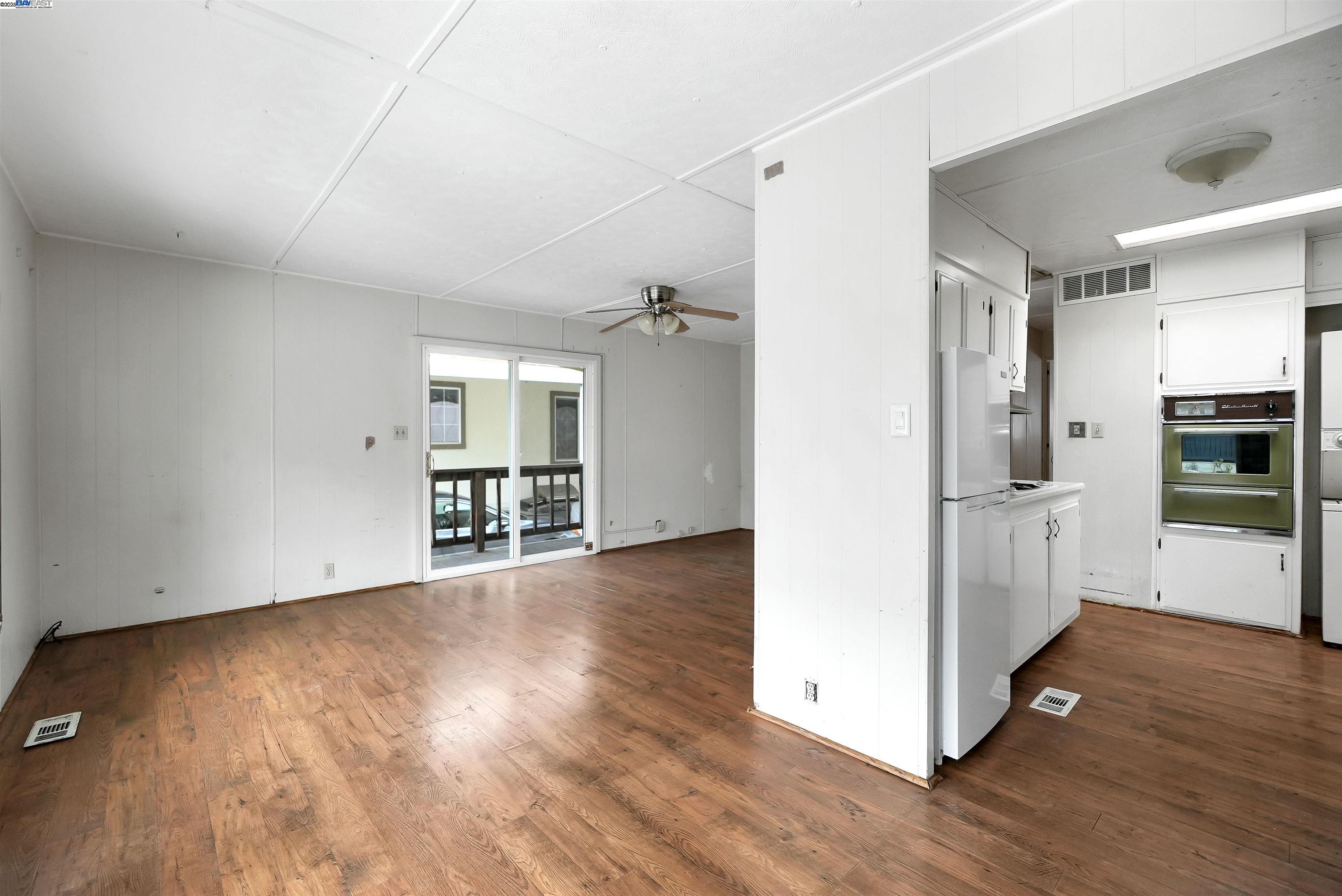 Detail Gallery Image 13 of 27 For 1200 W Winton Ave #89,  Hayward,  CA 94545 - 2 Beds | 1 Baths