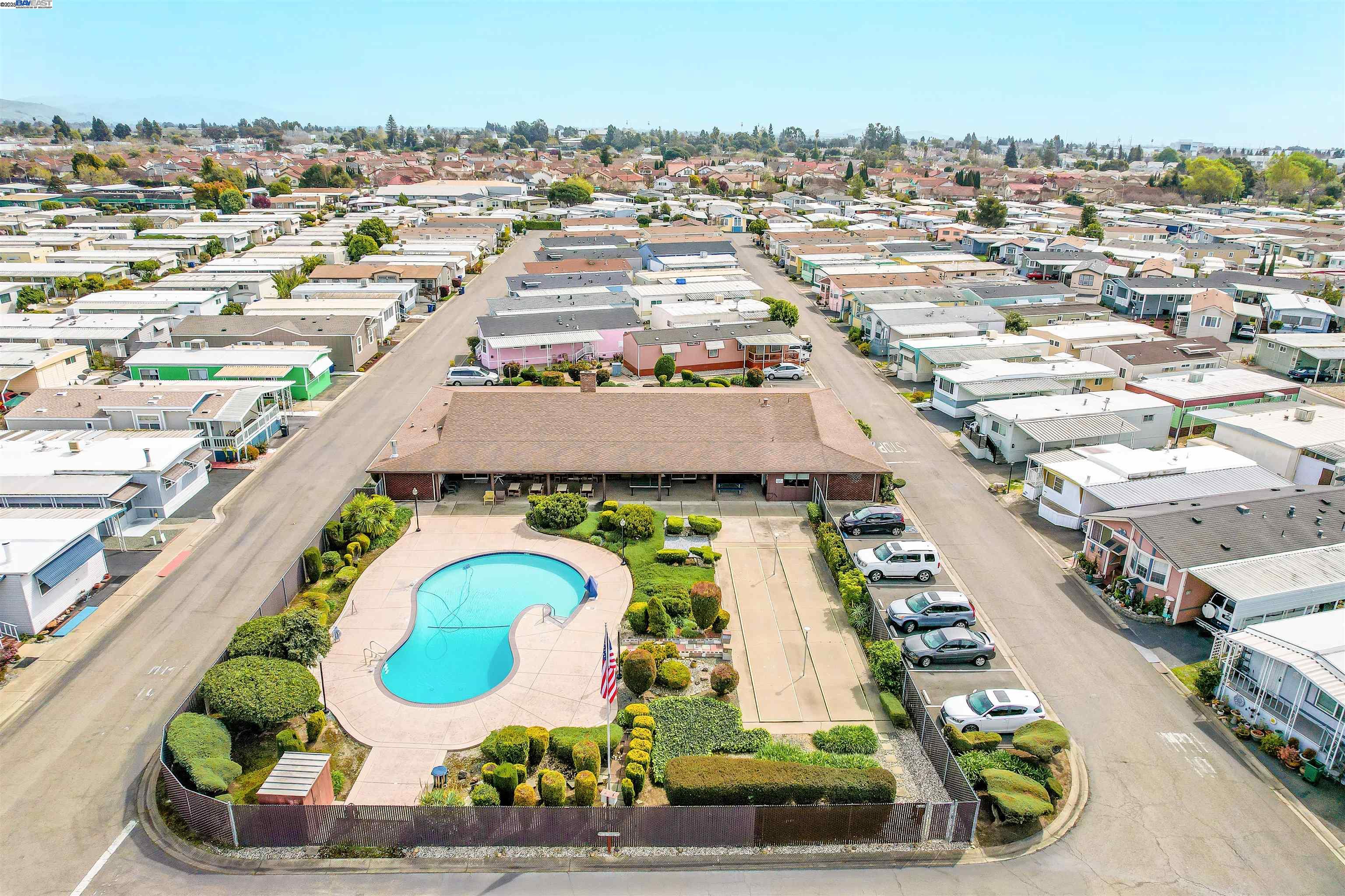Detail Gallery Image 3 of 27 For 1200 W Winton Ave #89,  Hayward,  CA 94545 - 2 Beds | 1 Baths